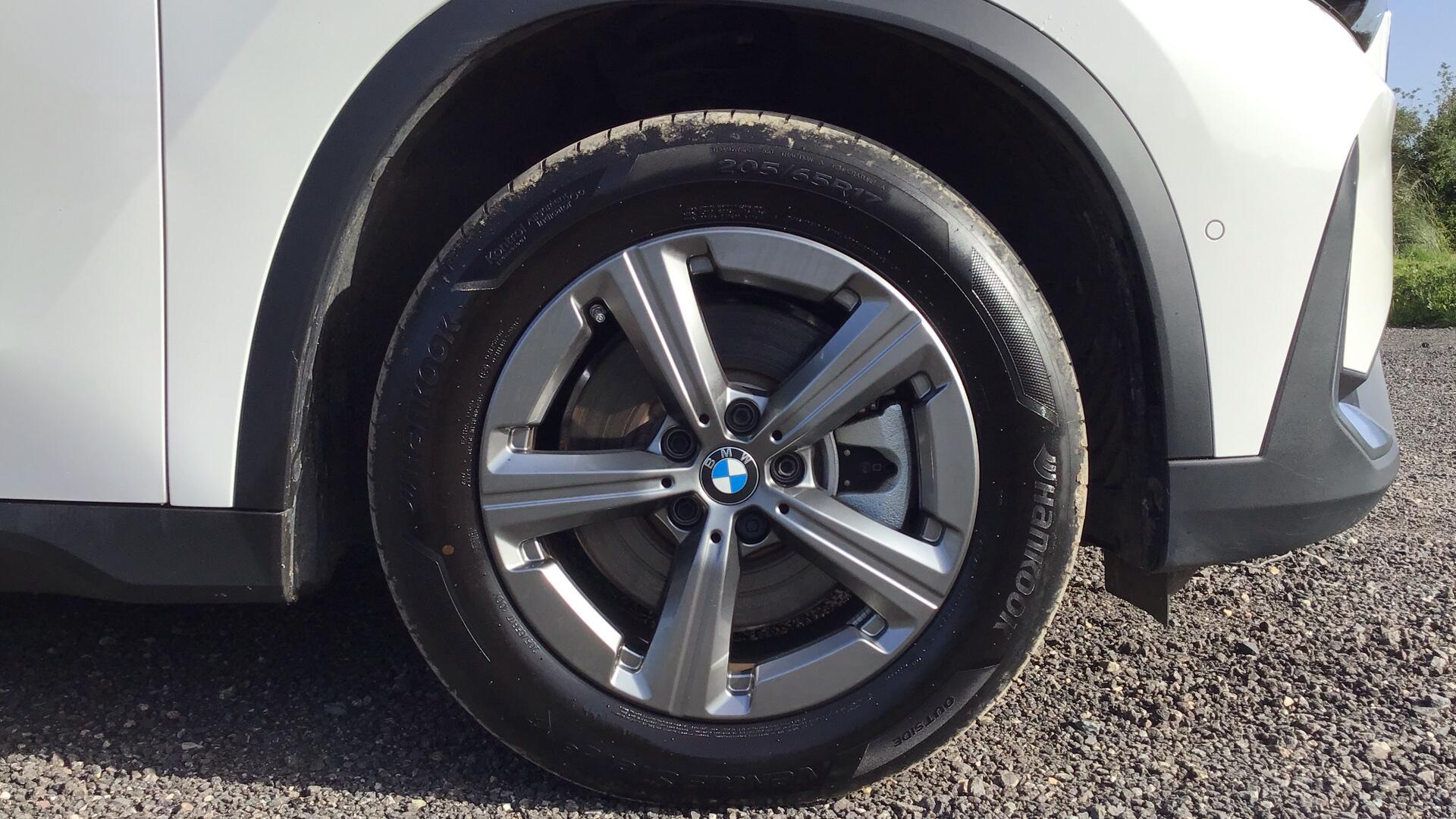 BMW X1 view 14