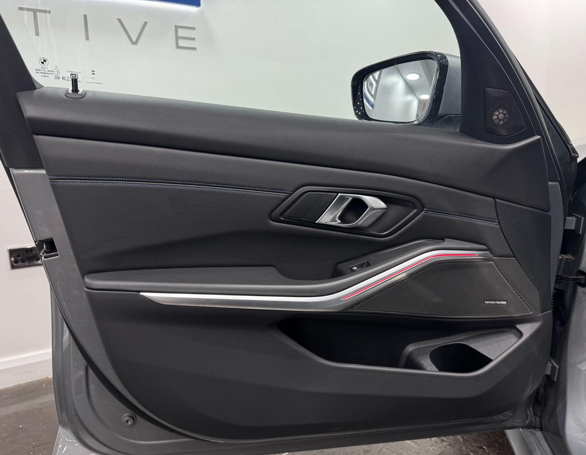 BMW 3 Series view 57