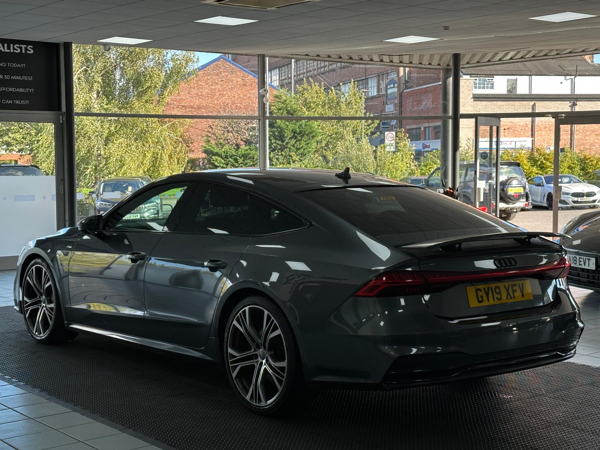 Audi A7 view 10