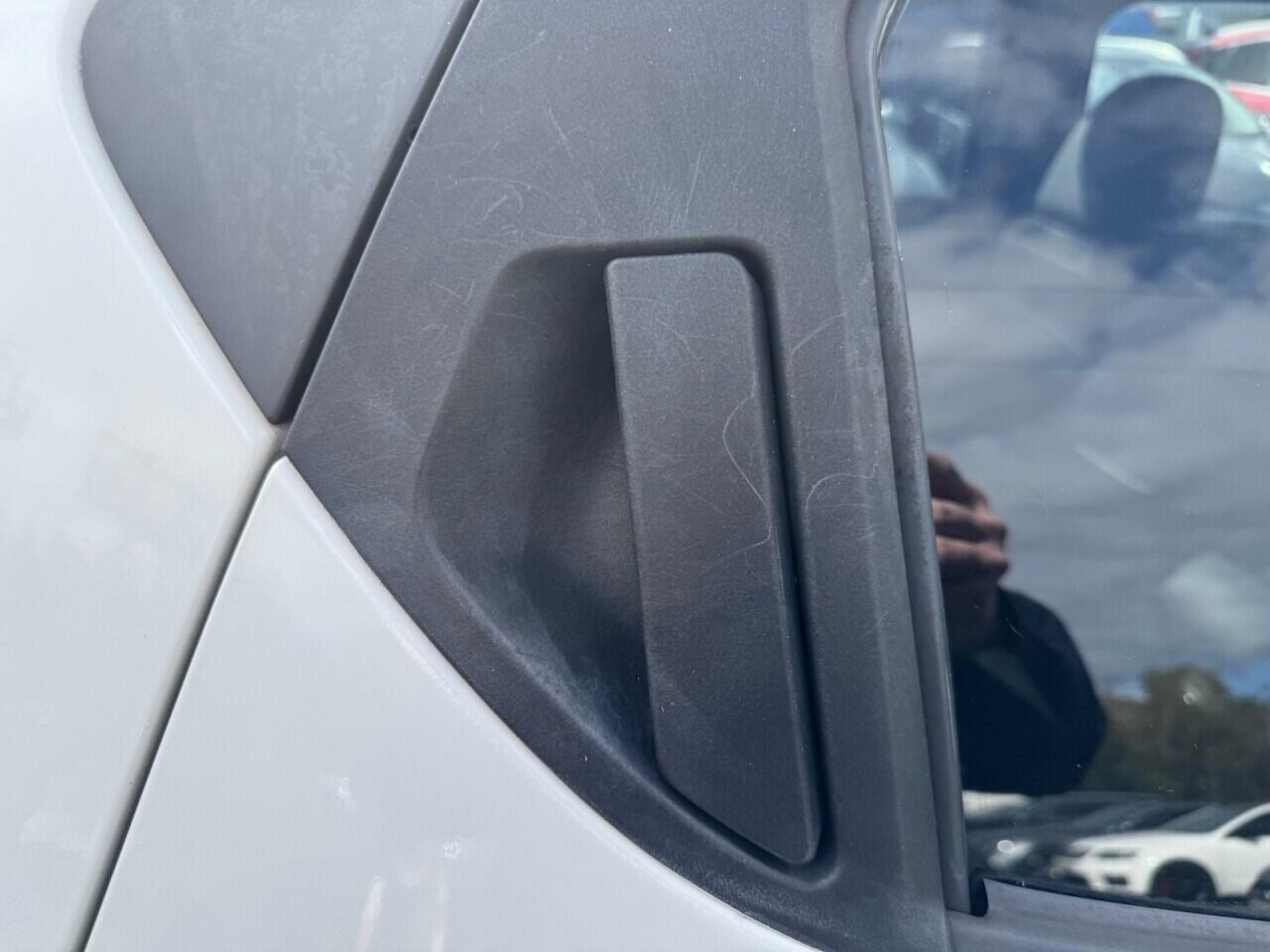 Nissan Juke view 22