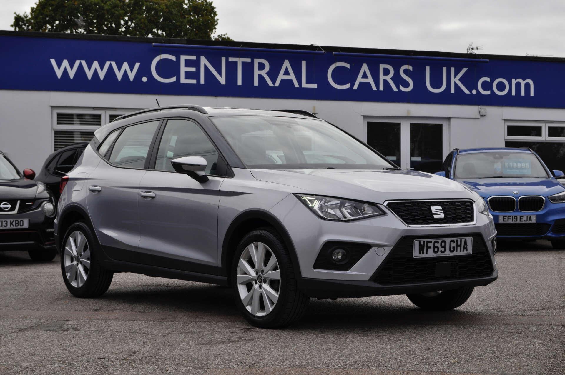 Seat Arona main image