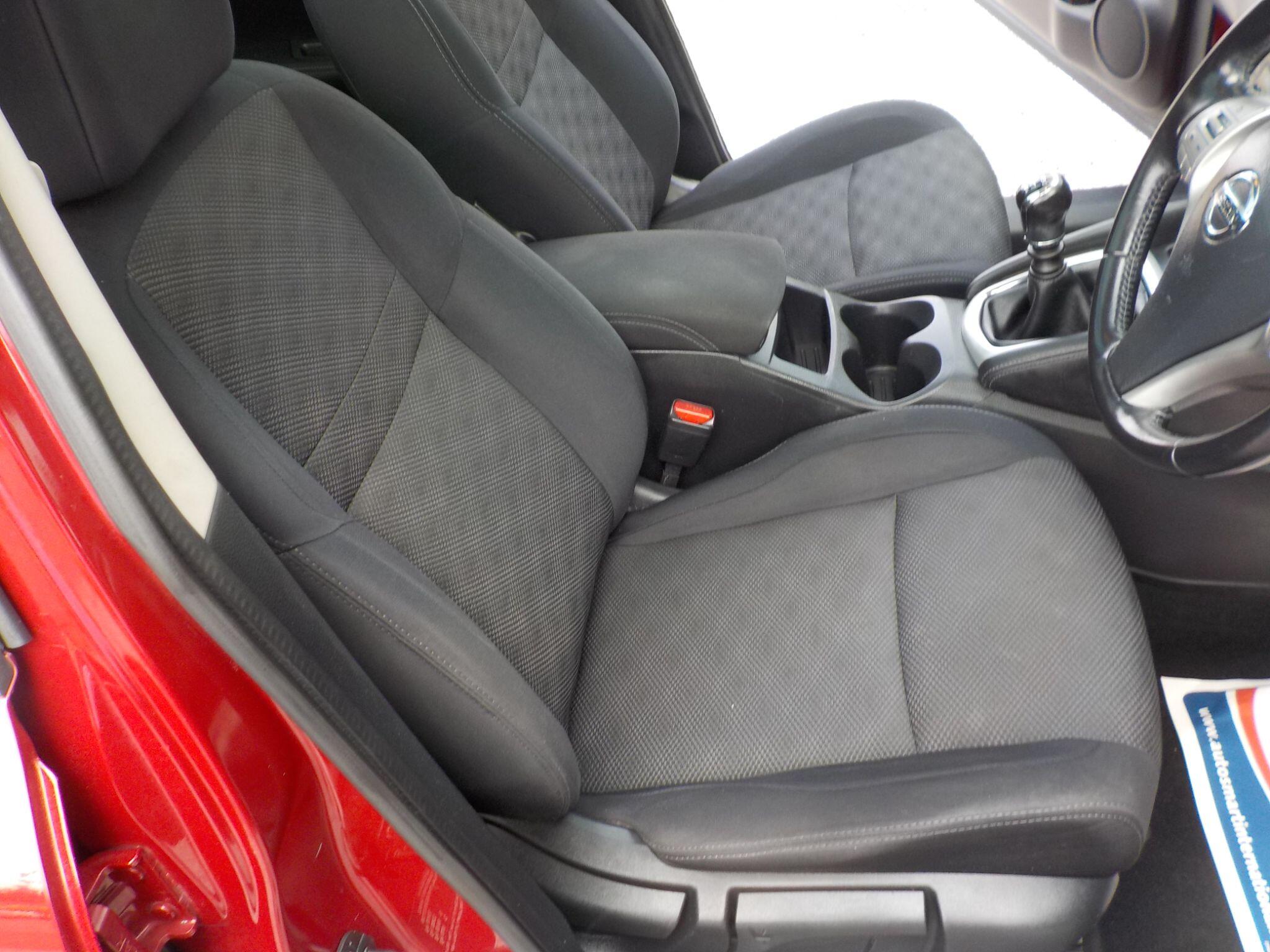 Nissan Qashqai 1.5 dCi N-Connecta 2WD Euro 6 (s/s) 5dr