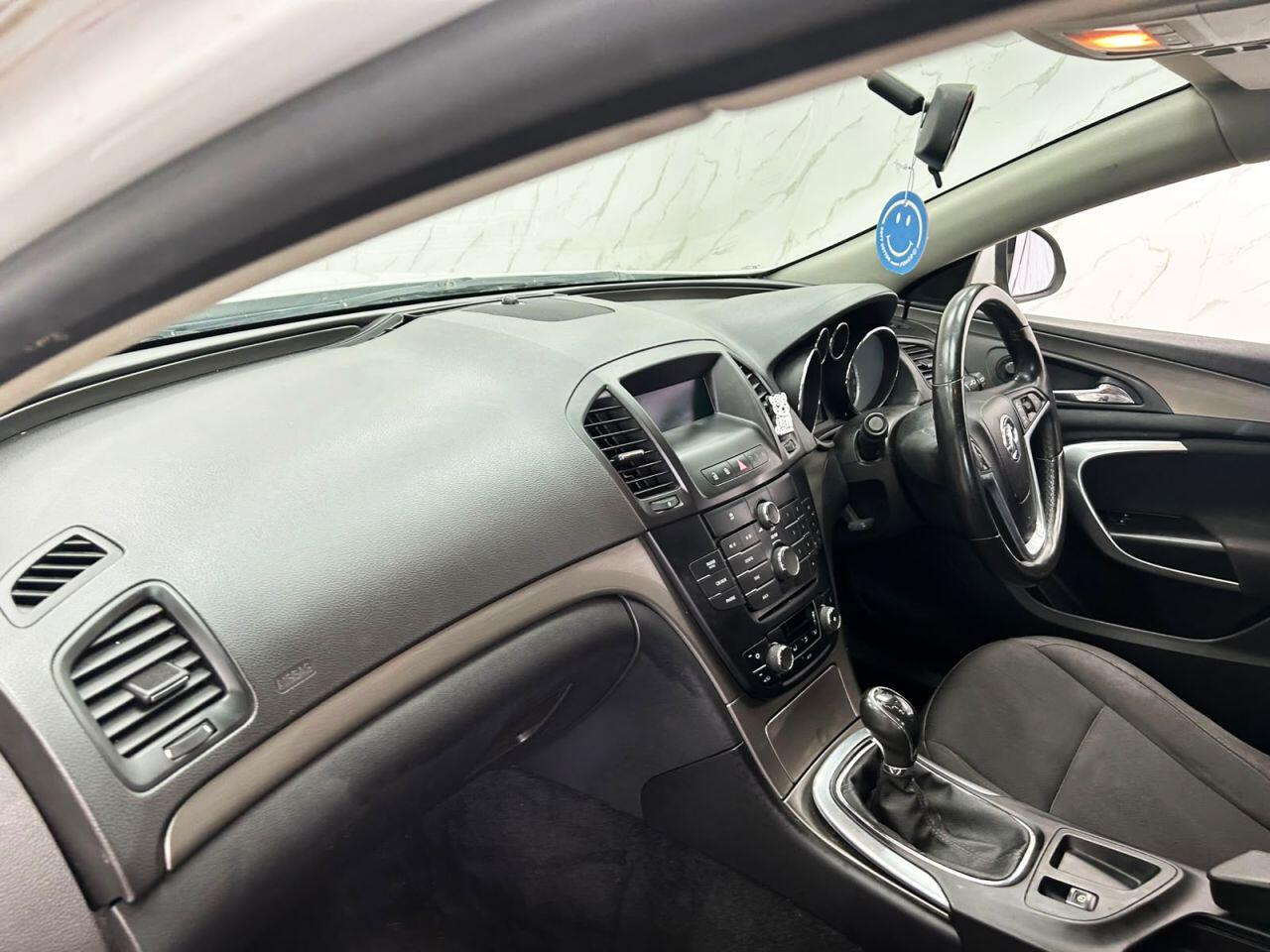 Vauxhall Insignia view 13