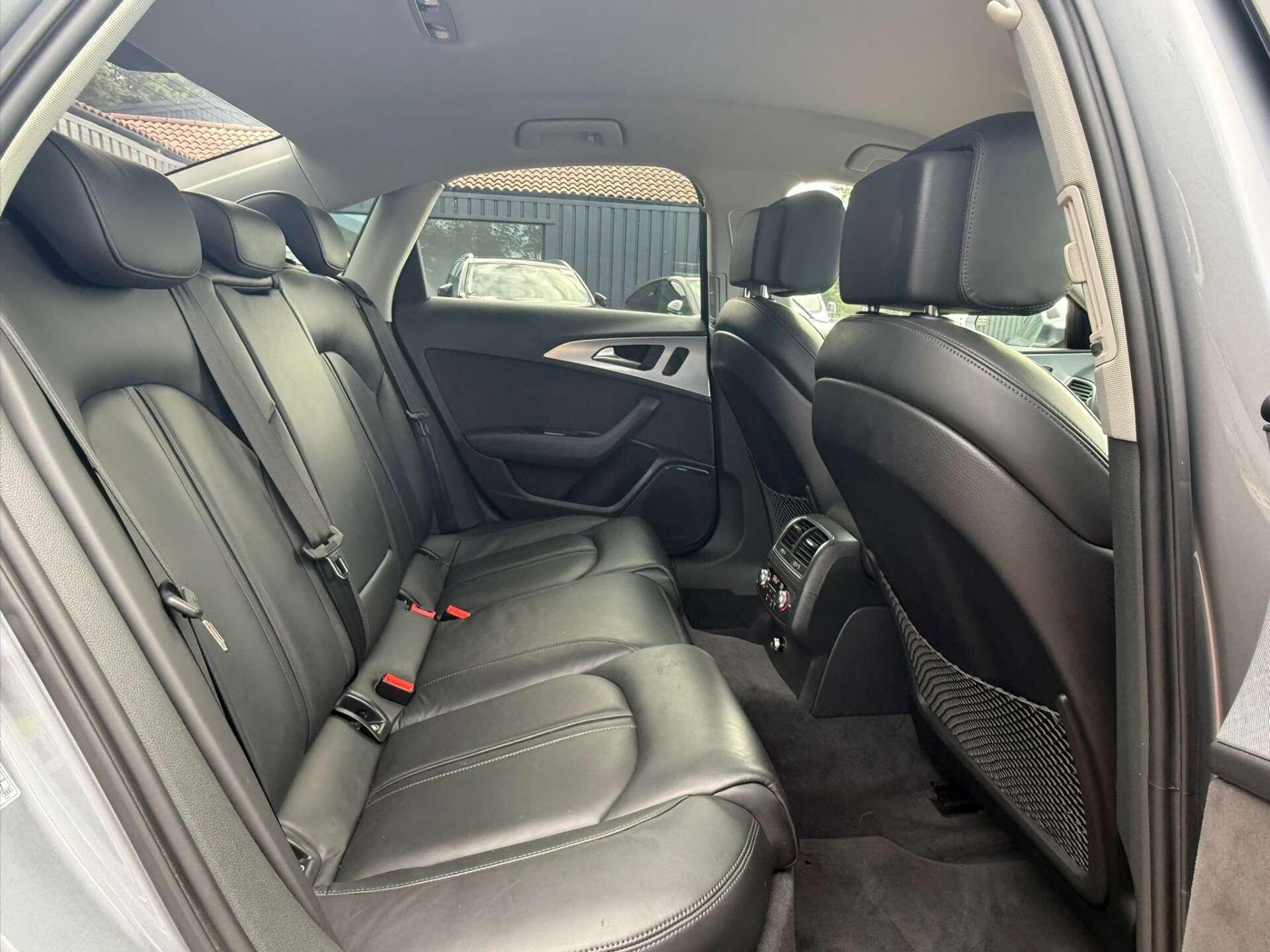 Audi A6 view 38