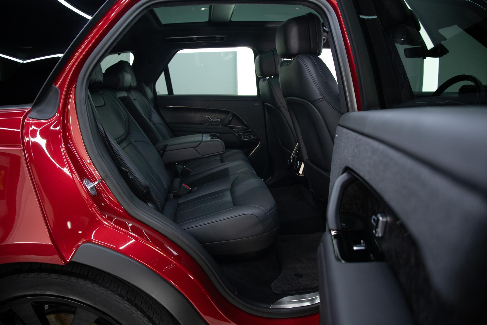 Land Rover Range Rover Sport view 9