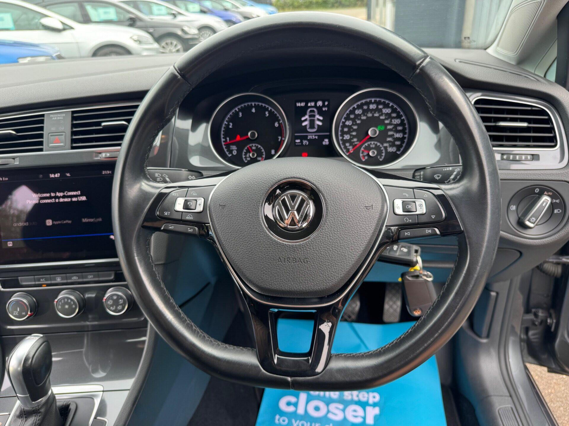 Volkswagen Golf view 49
