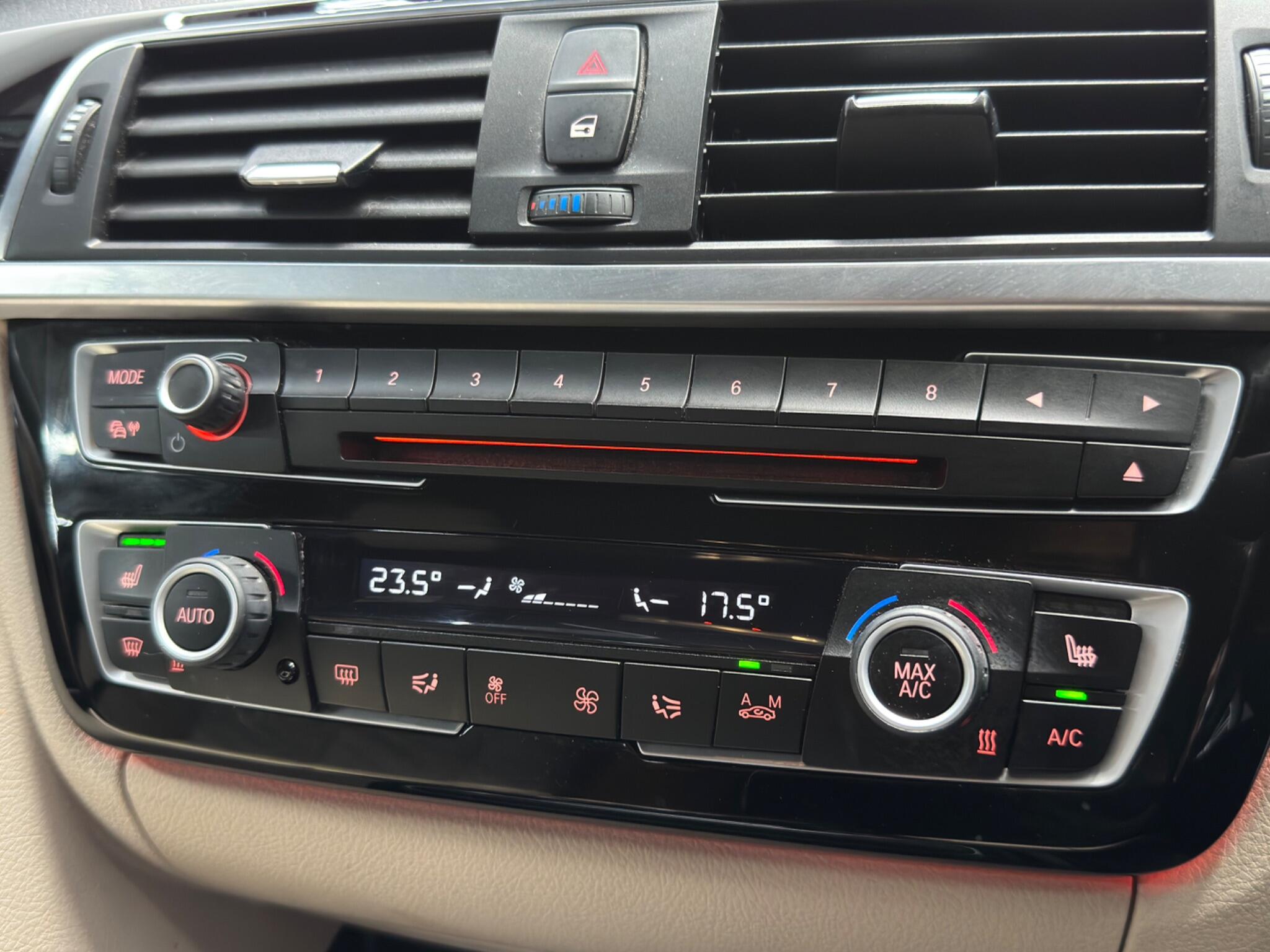 BMW 3 Series view 15
