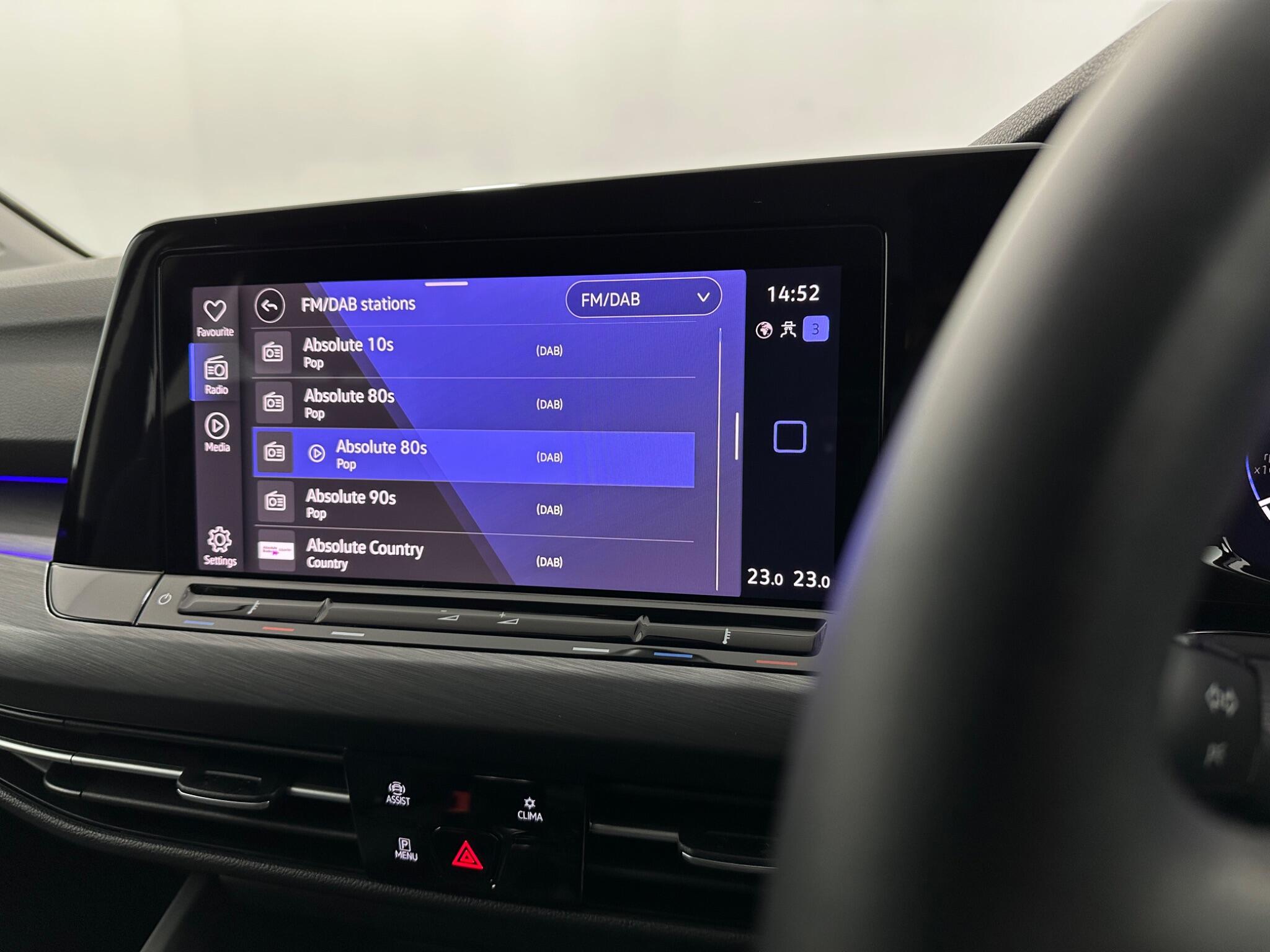 Volkswagen Golf view 24