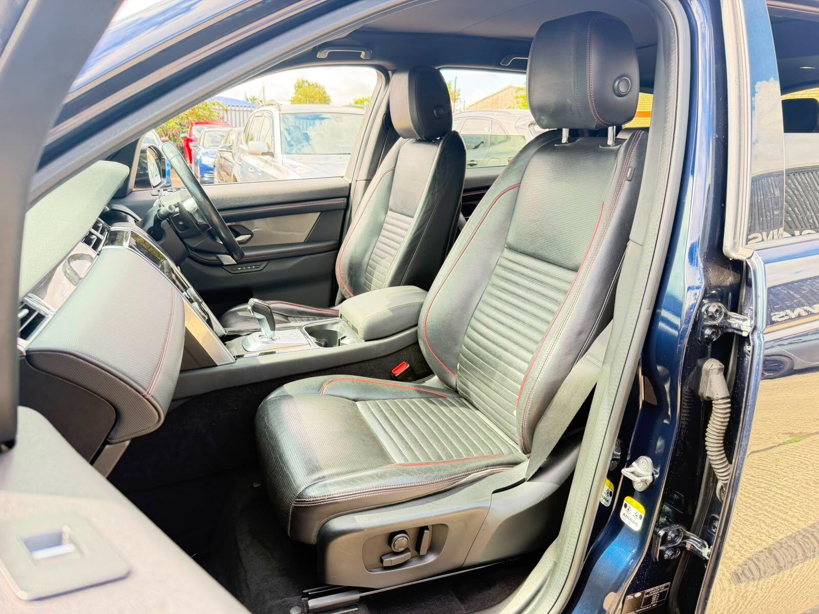 Land Rover Discovery Sport view 28