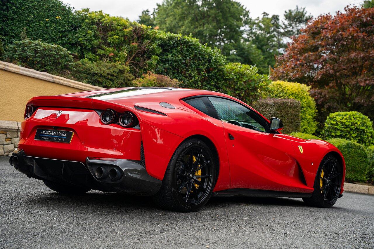 Ferrari 812 view 101