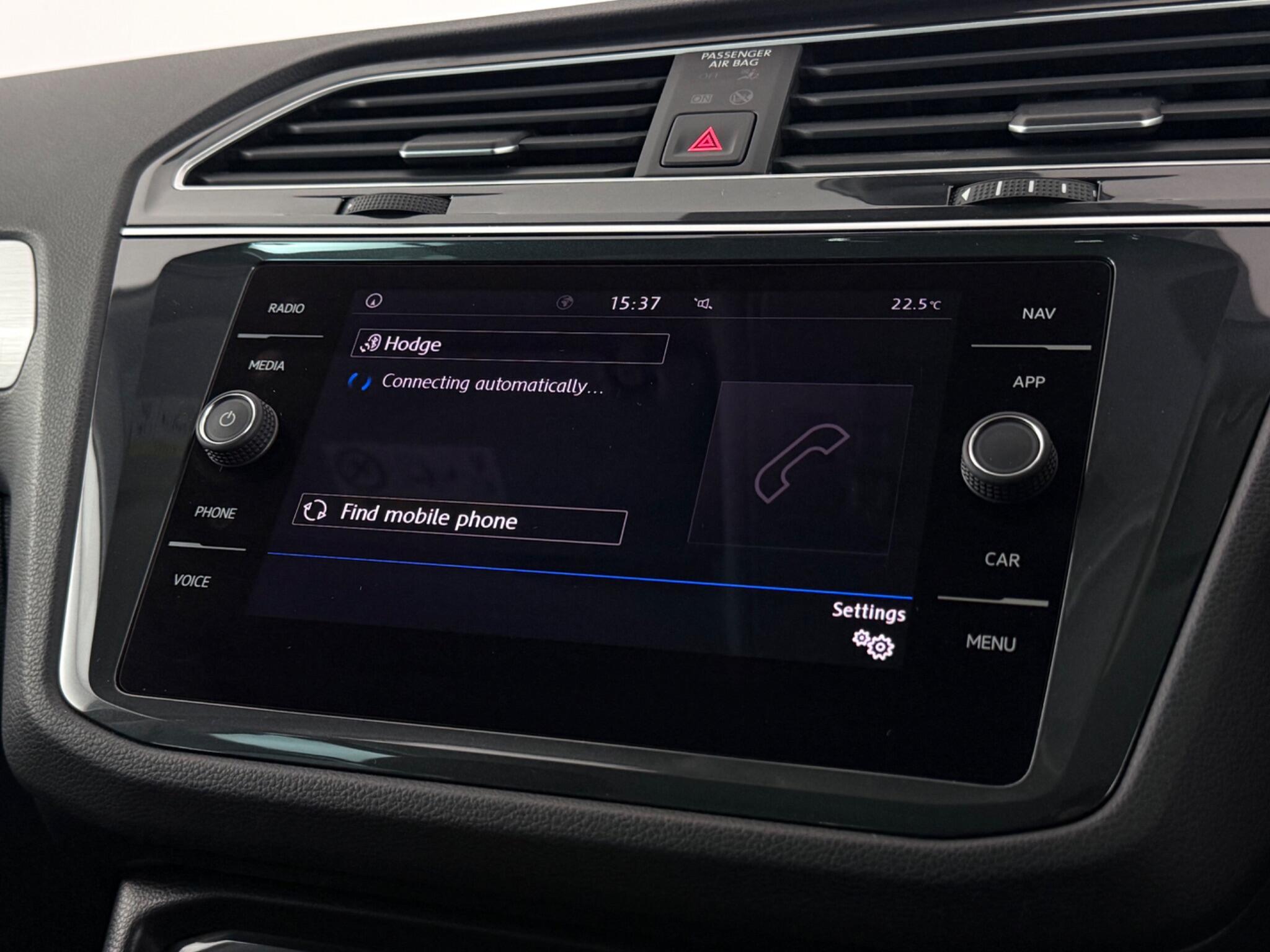 Volkswagen Tiguan view 22