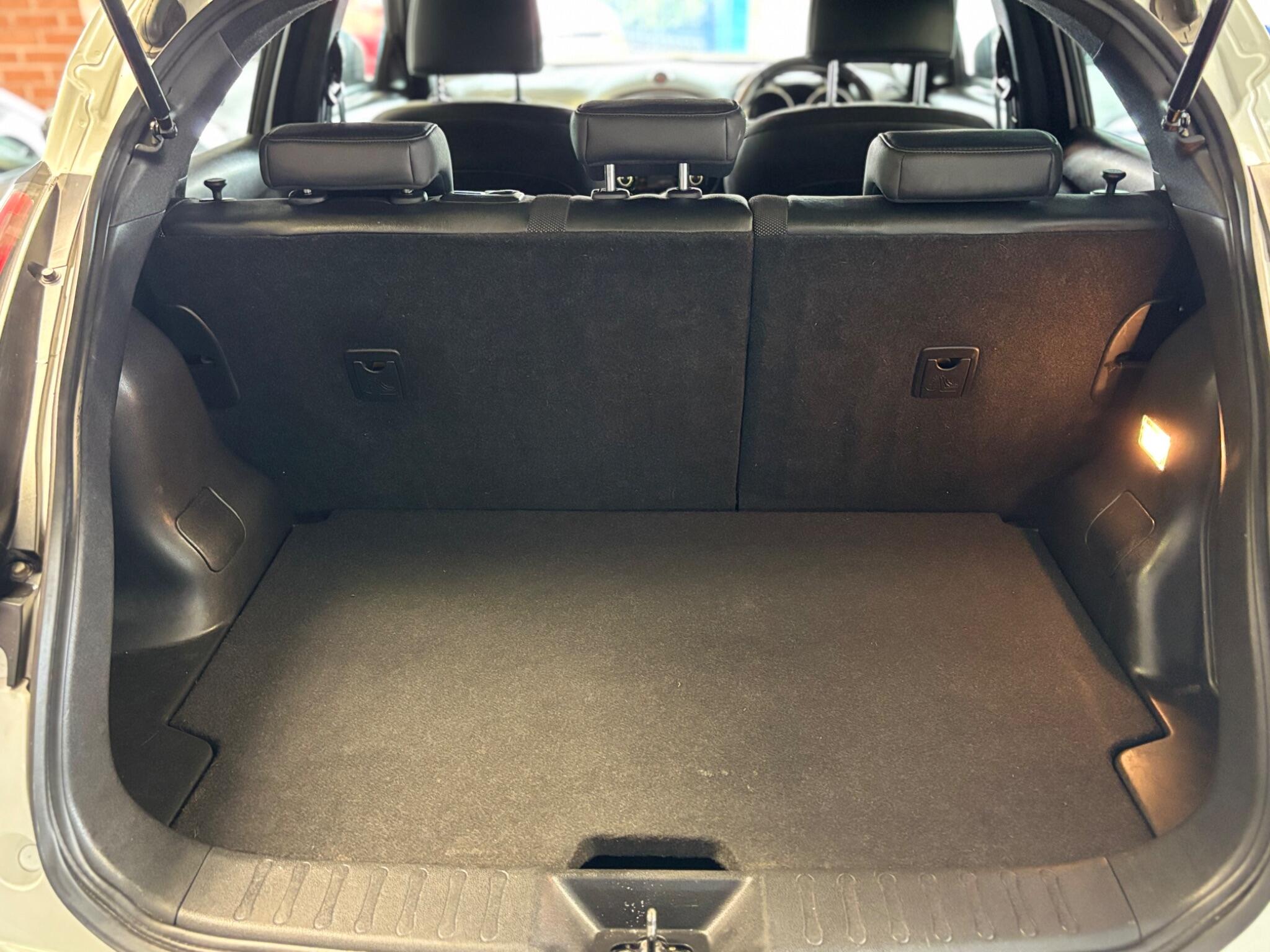 Nissan Juke view 23