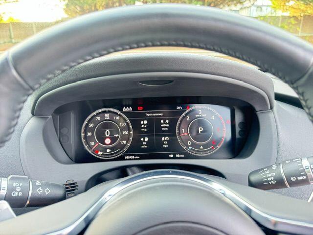 Jaguar F-Pace view 37