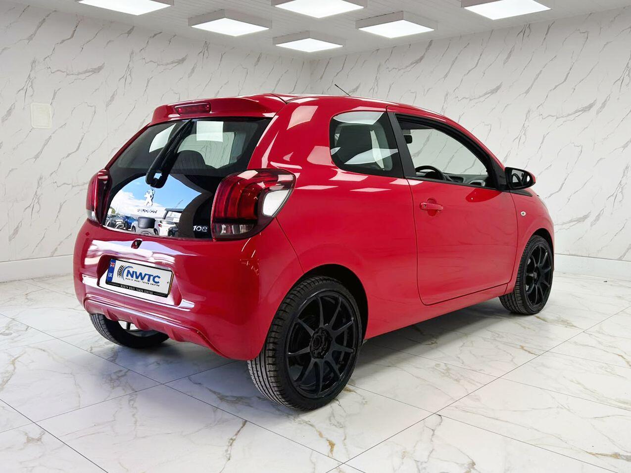 Peugeot 108 view 12