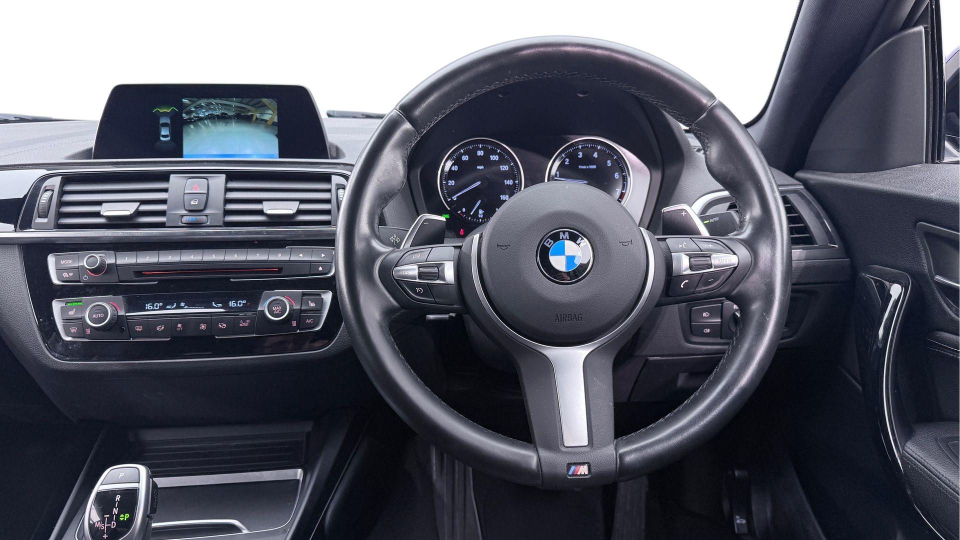 BMW X5 view 5