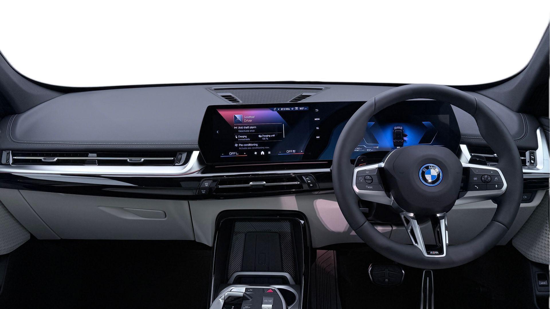 BMW X1 view 4