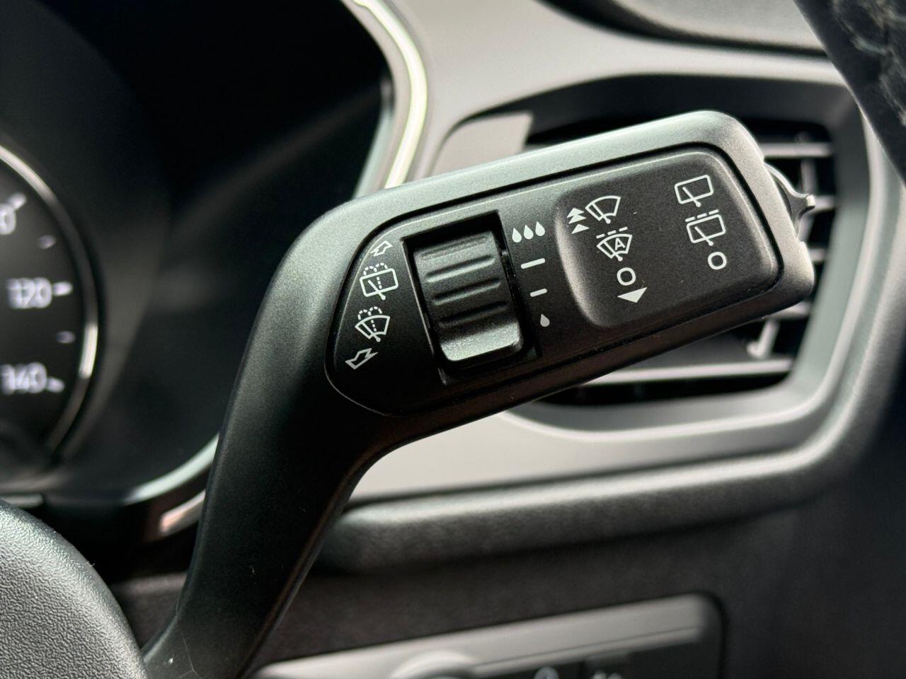 Ford Kuga view 38