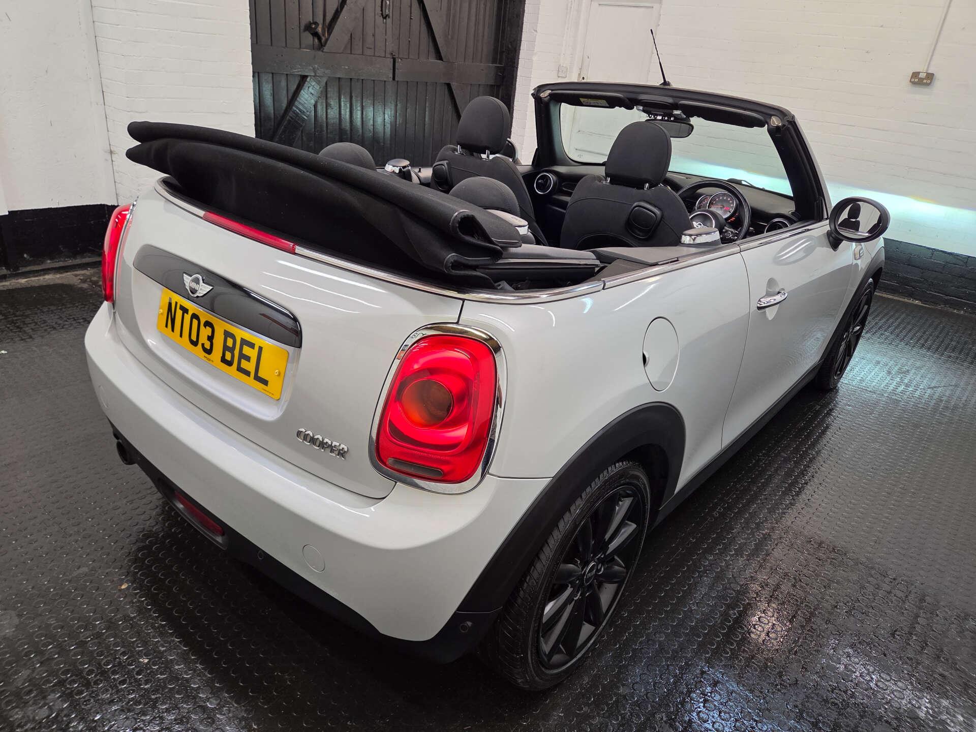 Mini Convertible view 9