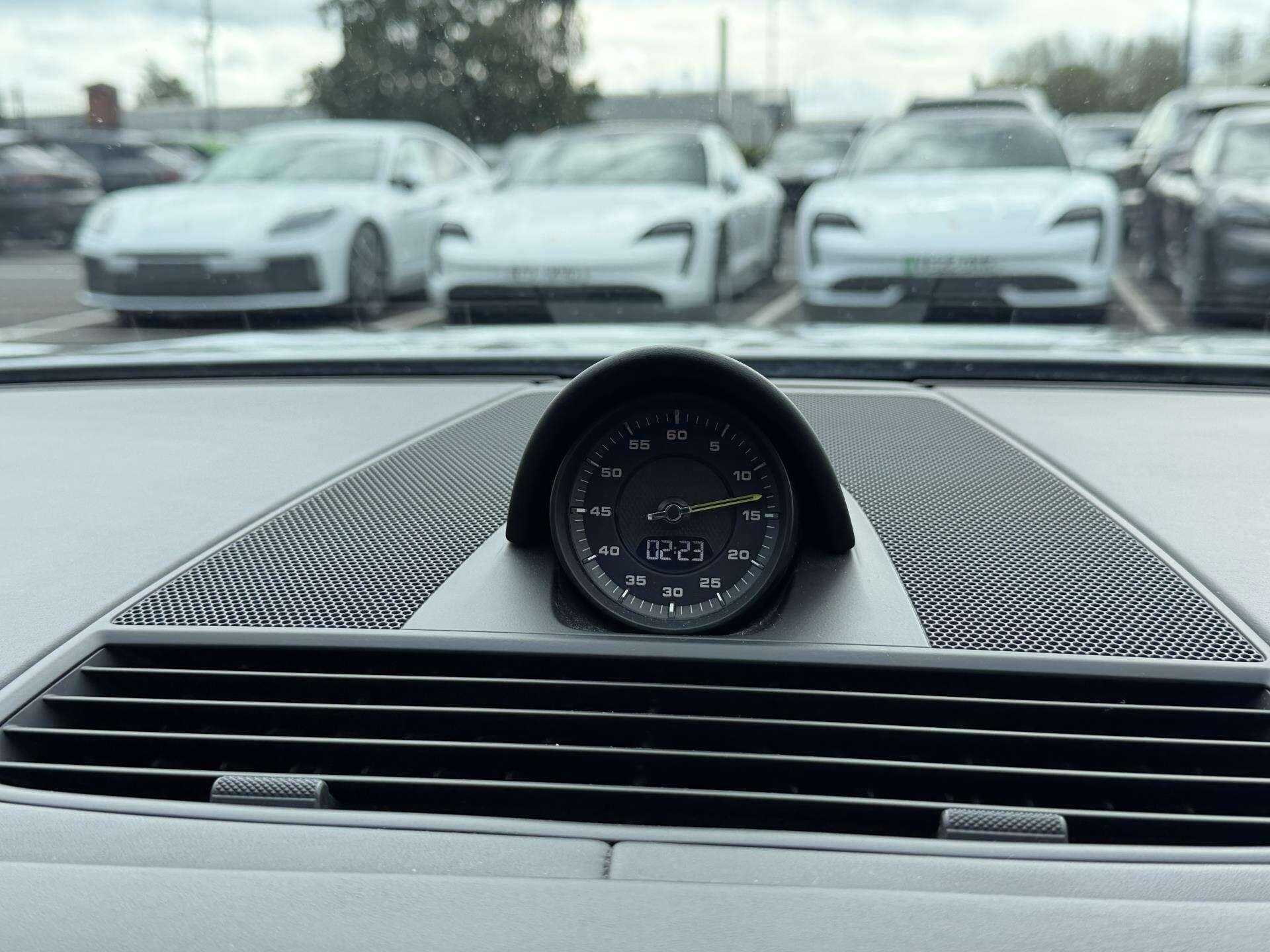 Porsche Panamera view 29