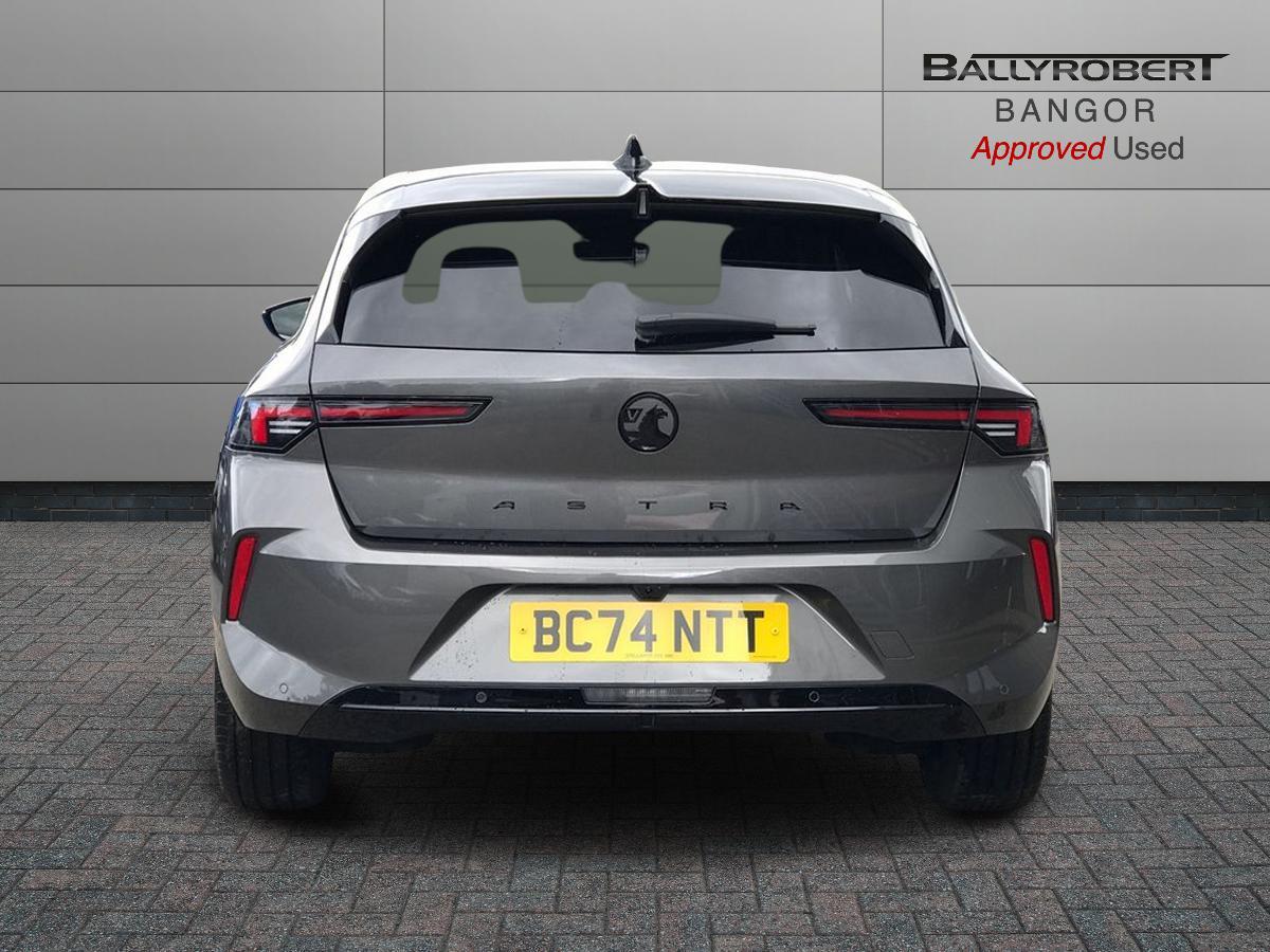 Vauxhall Astra view 11