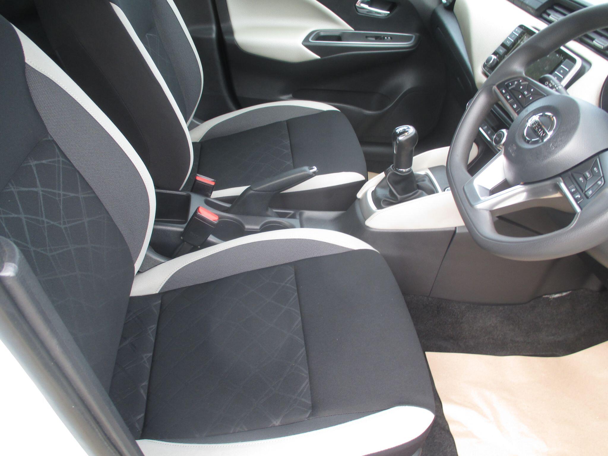 Nissan Micra view 22