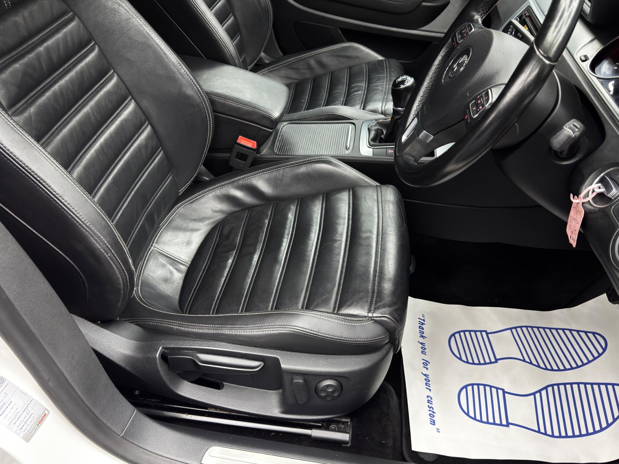 Volkswagen CC view 12
