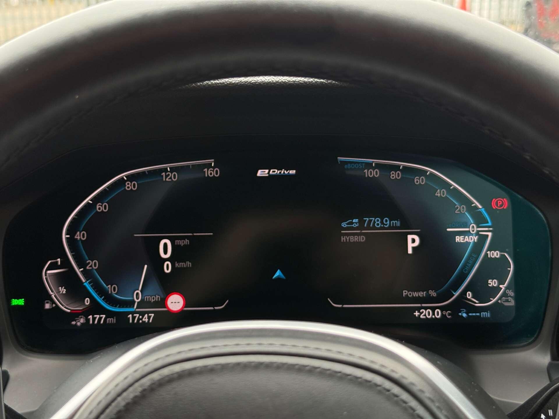 BMW 3 Series view 35