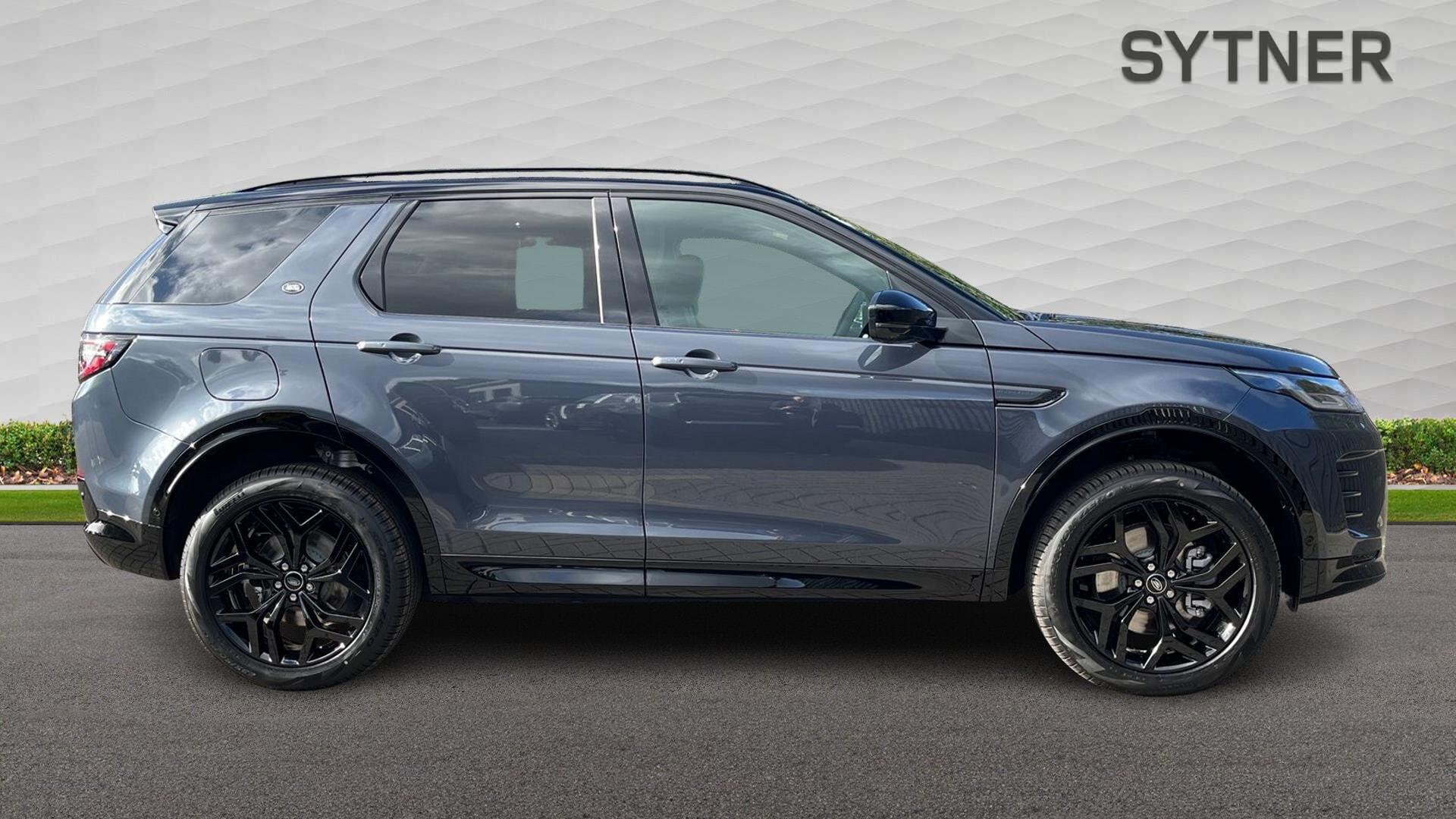 Land Rover Discovery Sport view 5