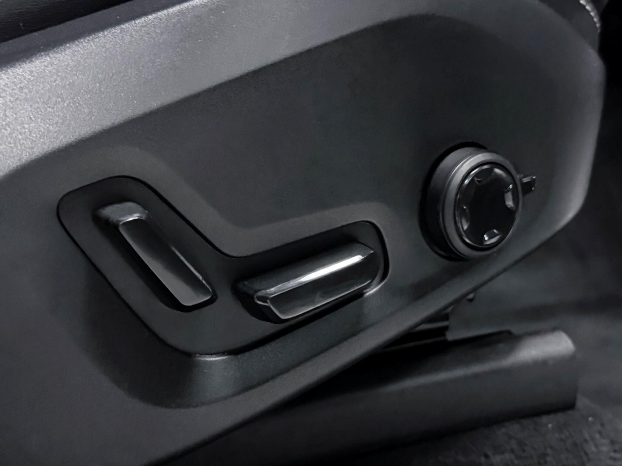 Volvo XC90 view 30