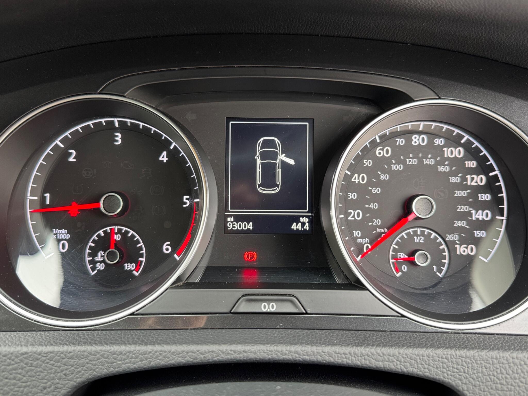 Volkswagen Golf view 33