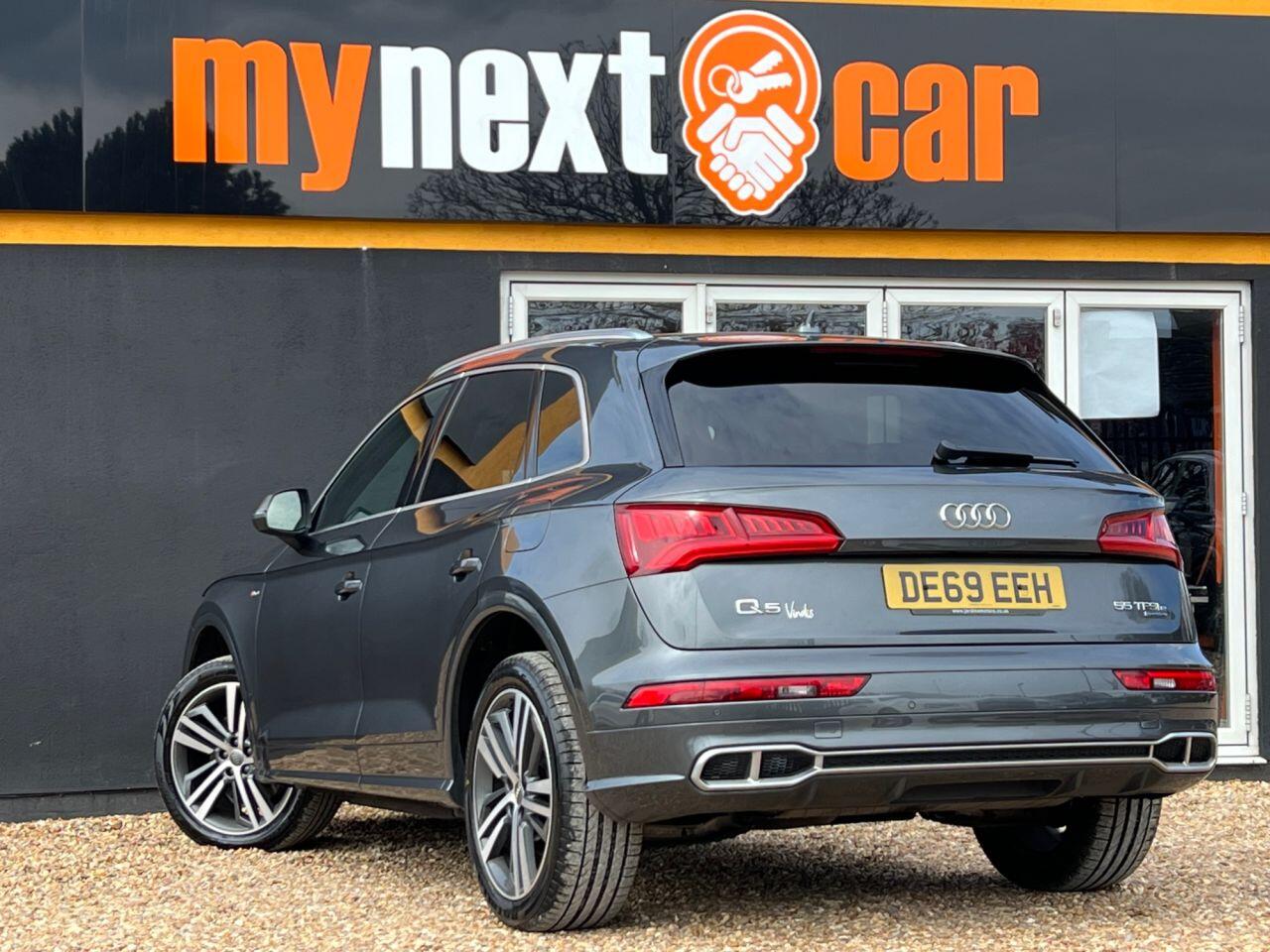Audi Q5 view 6
