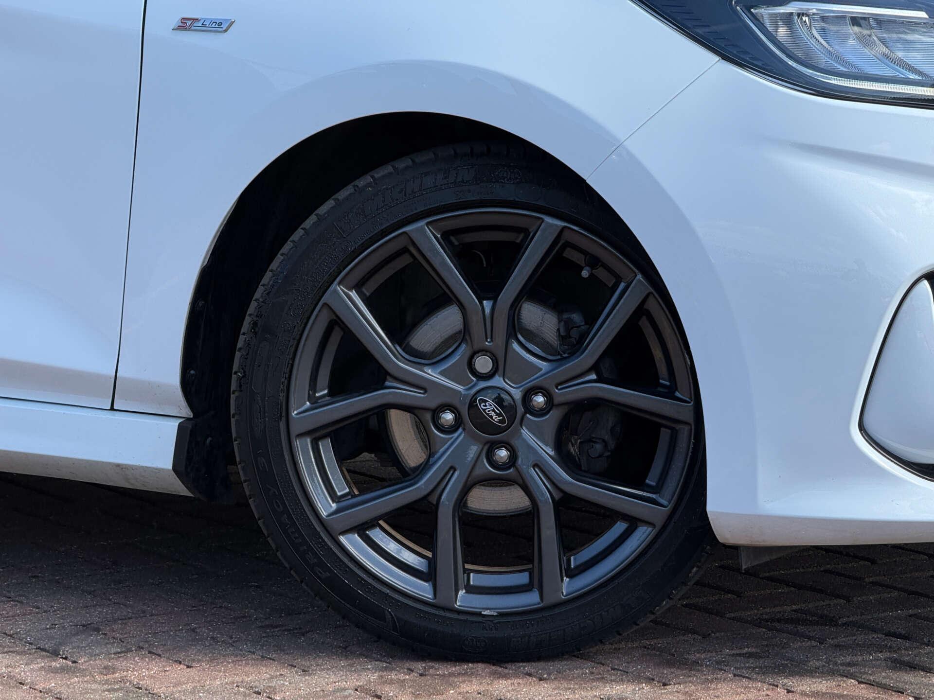 Ford Fiesta view 10