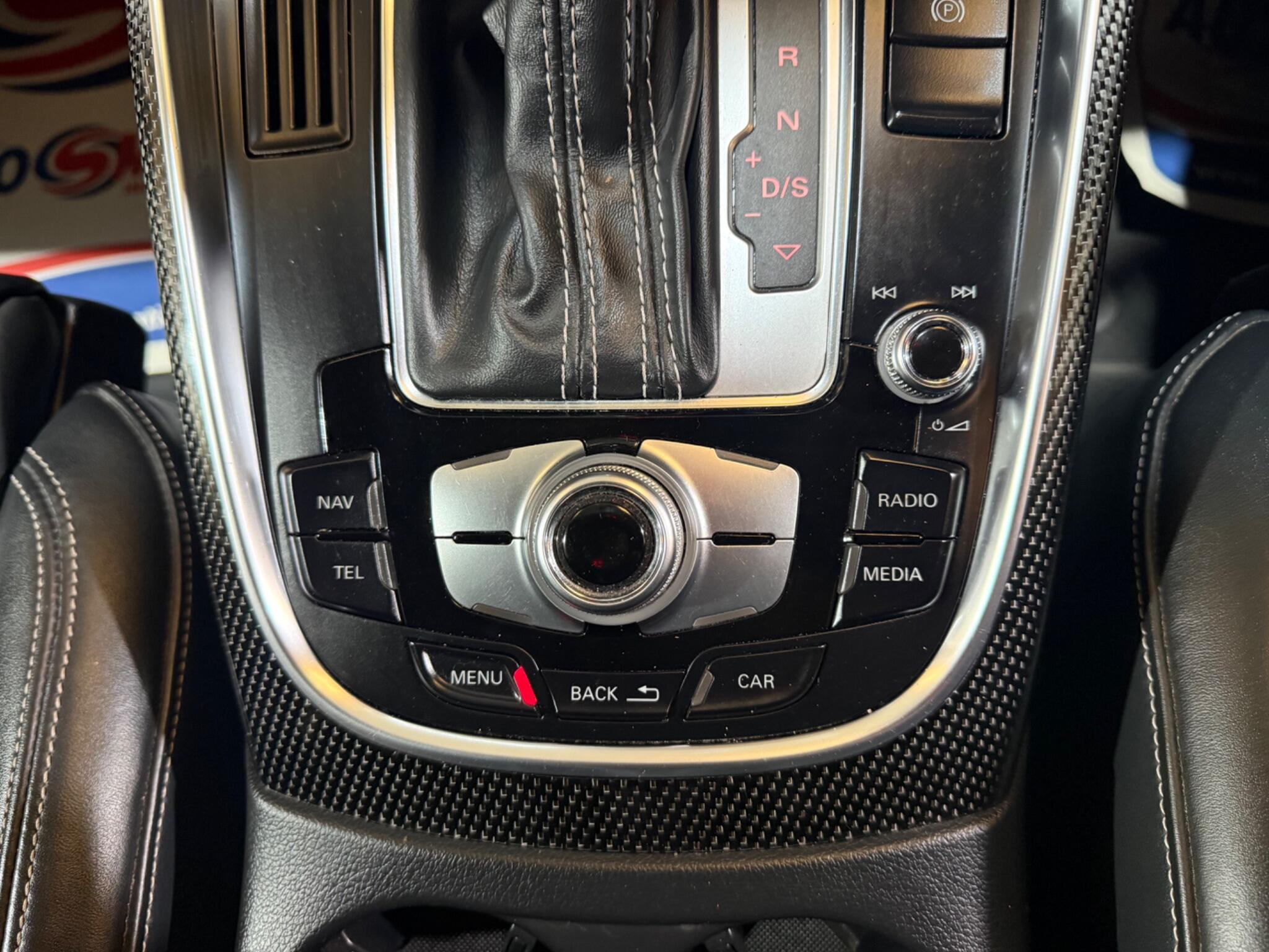 Audi SQ5 view 17