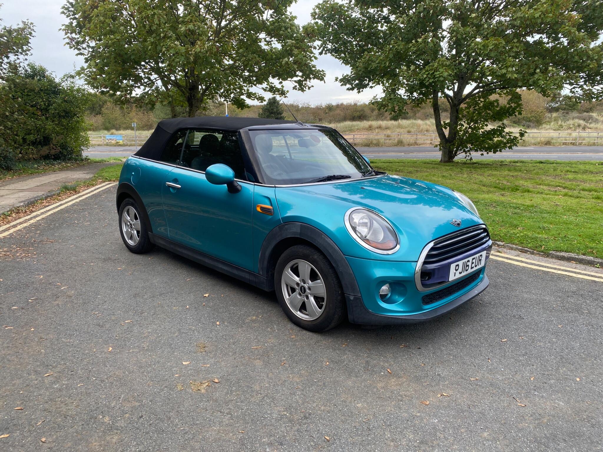MINI Convertible 1.5 Cooper Euro 6 (s/s) 2dr