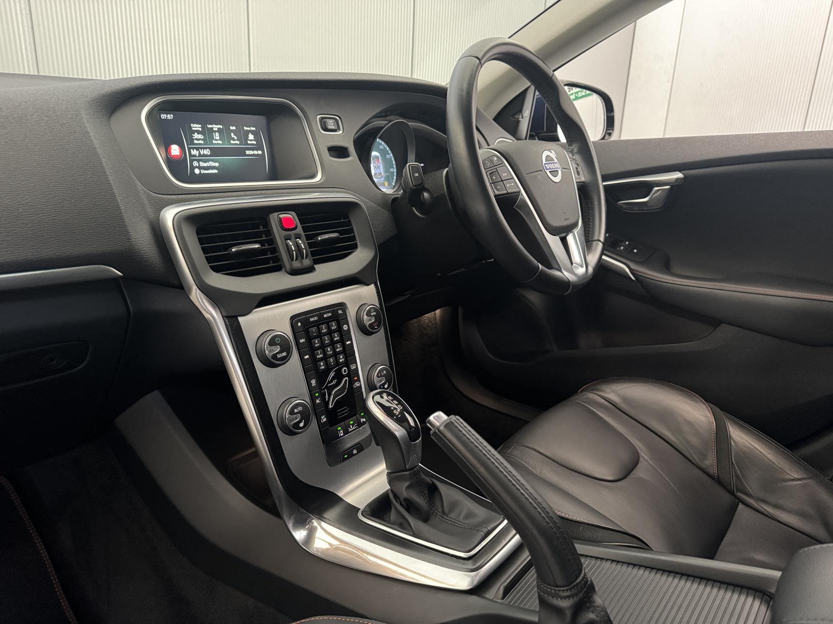 Volvo V40 view 65