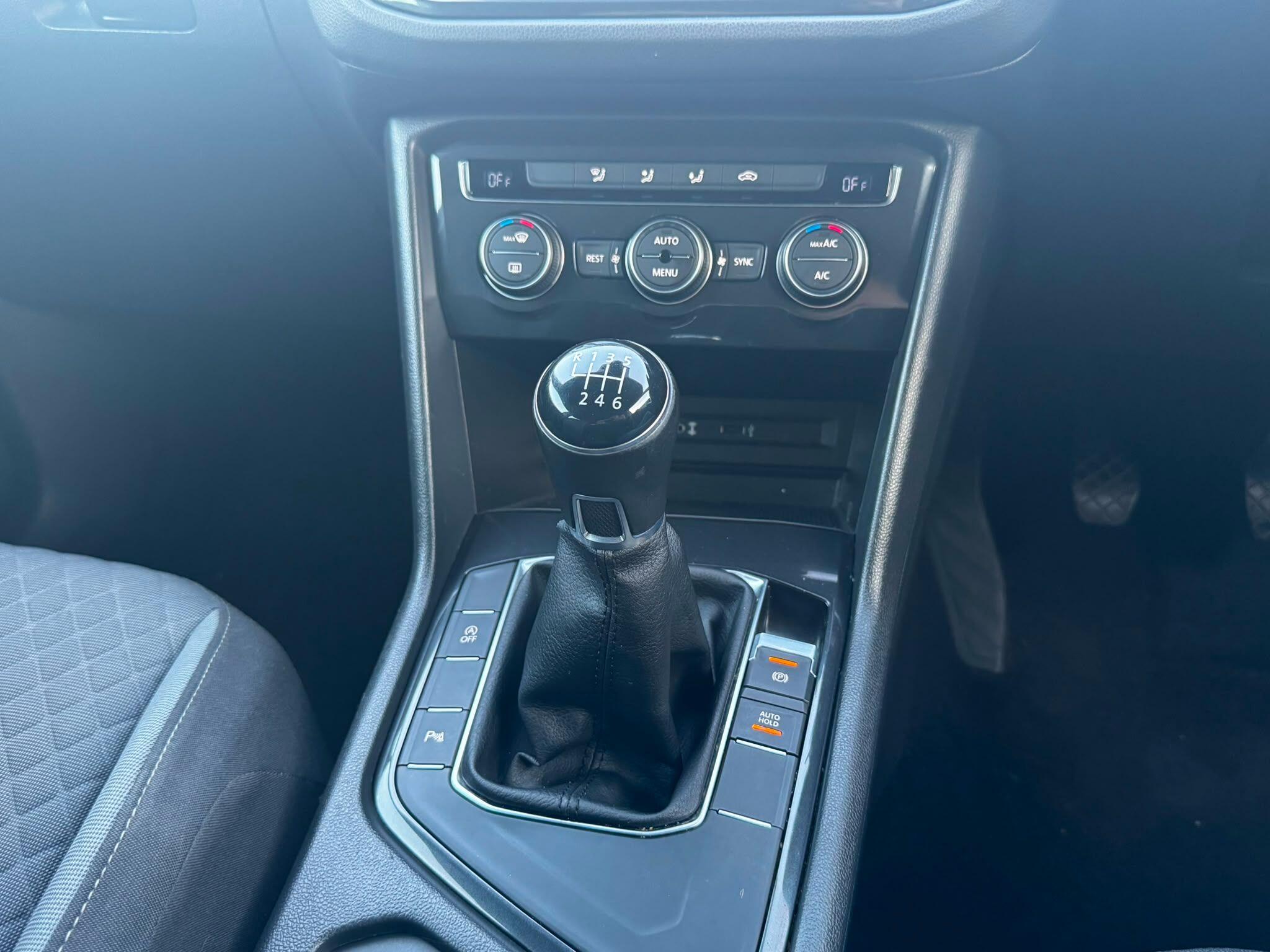 Volkswagen Tiguan view 25