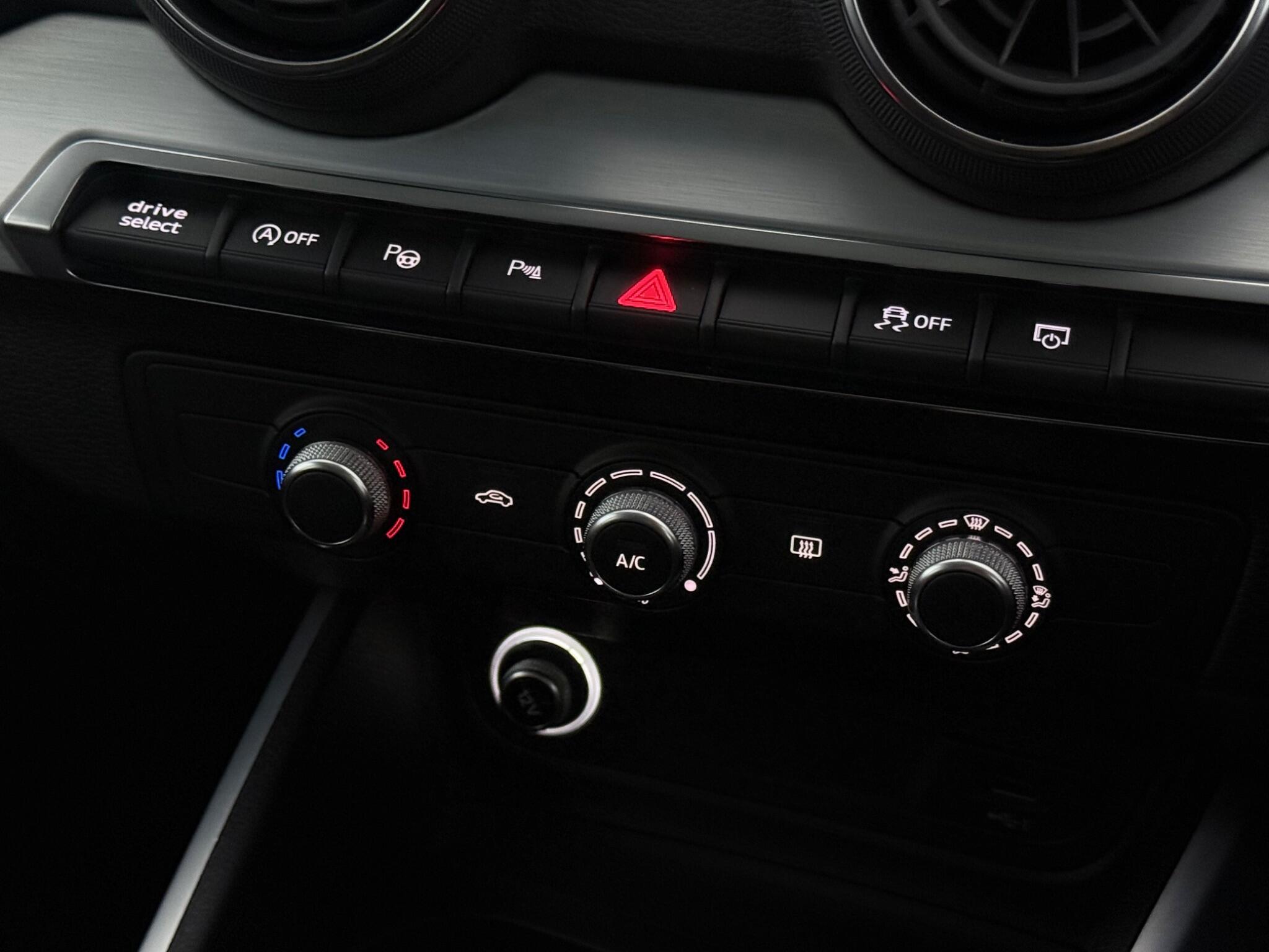 Audi Q2 view 21