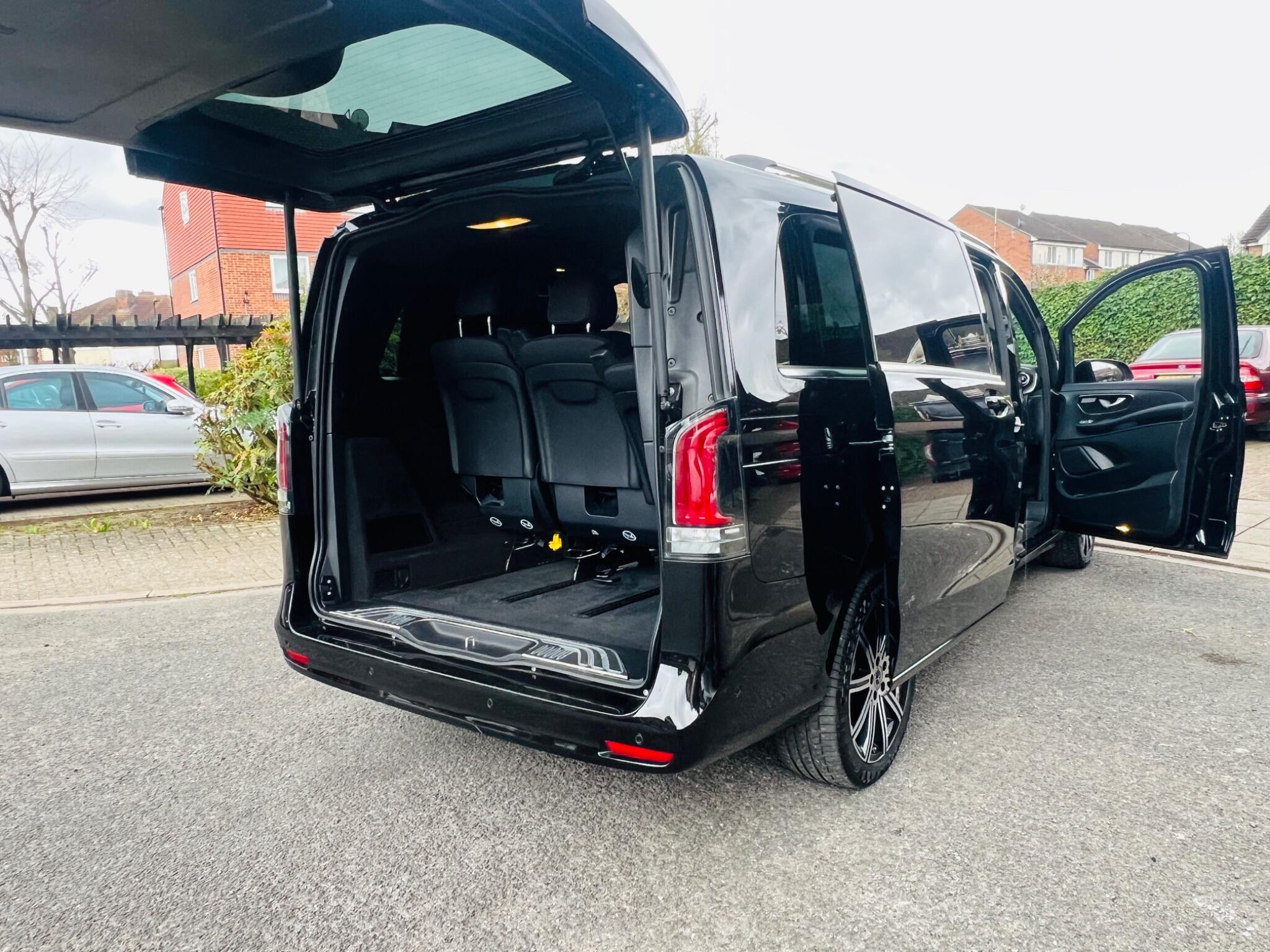 Mercedes-Benz V Class view 28