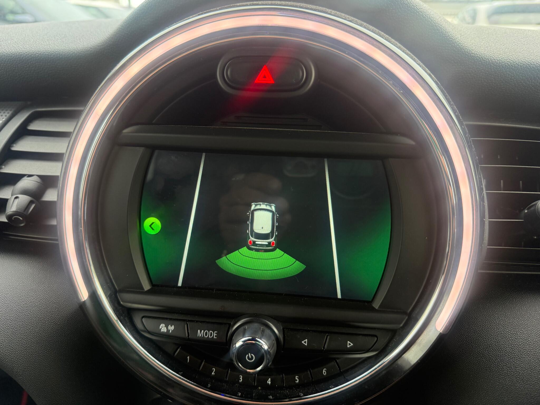 Mini Hatch view 13