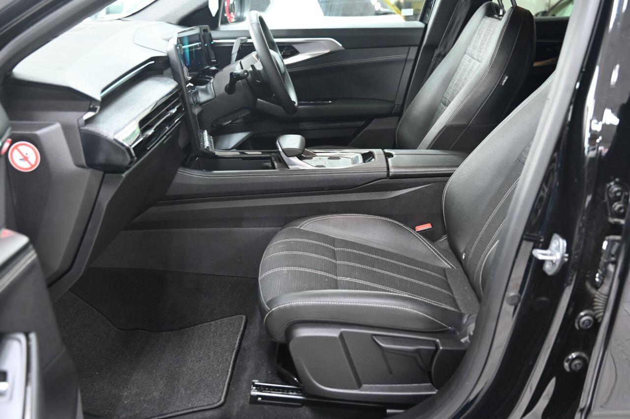 Renault Austral view 15