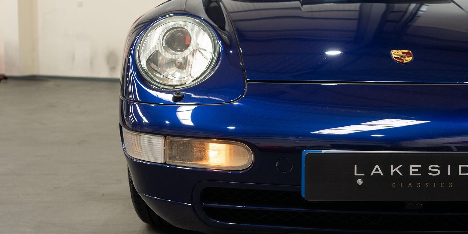 Porsche 911 view 35
