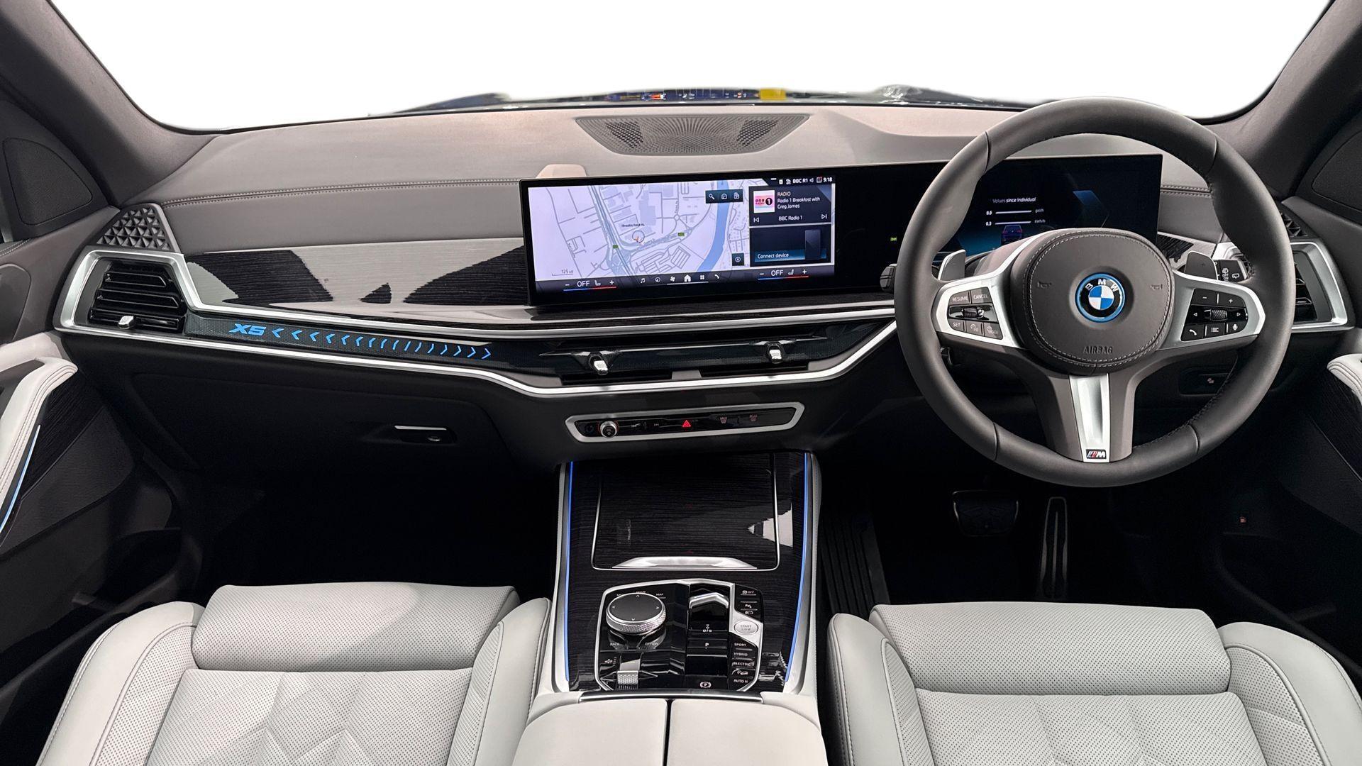 BMW X5 view 4