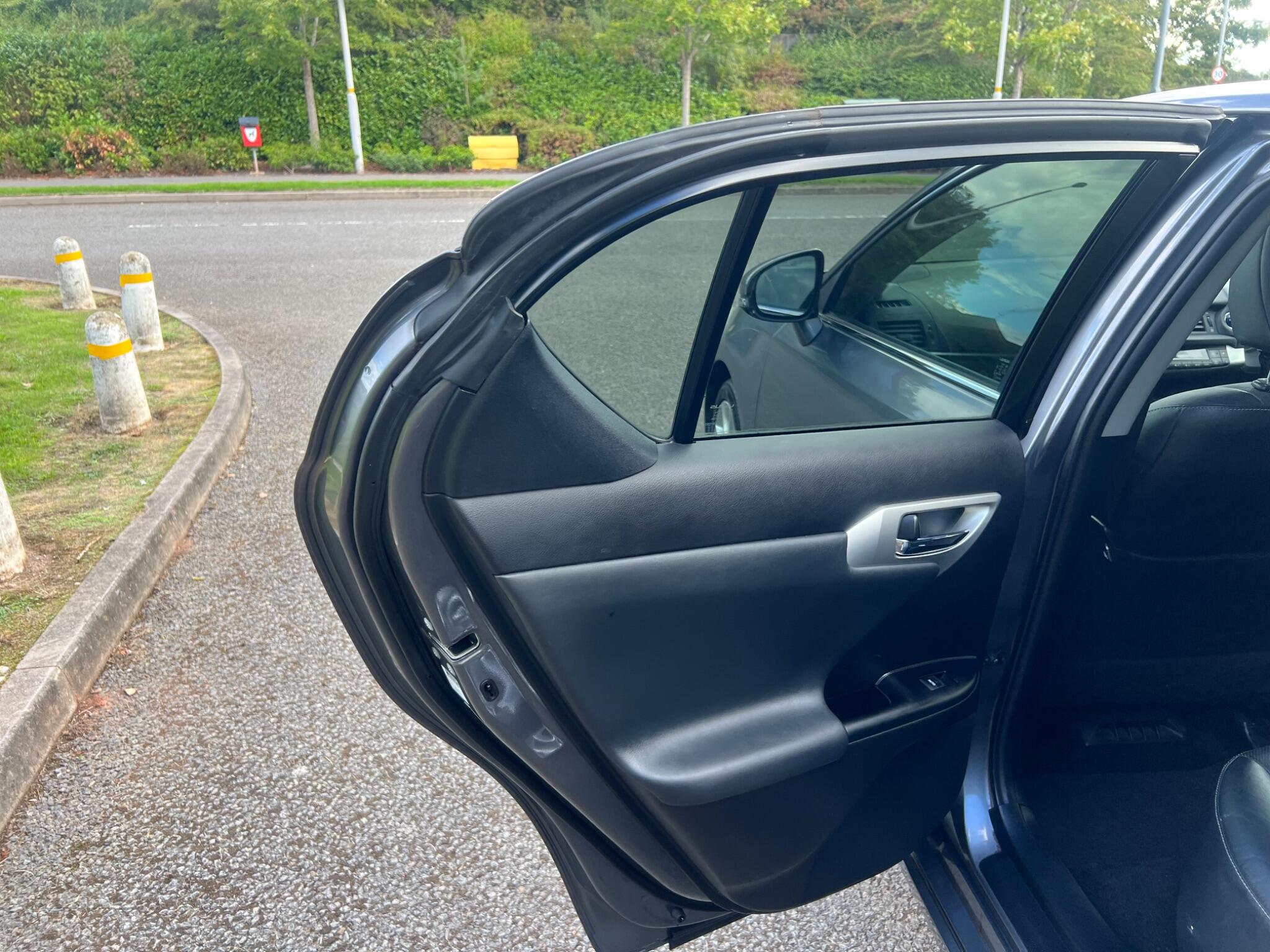 Lexus CT view 24