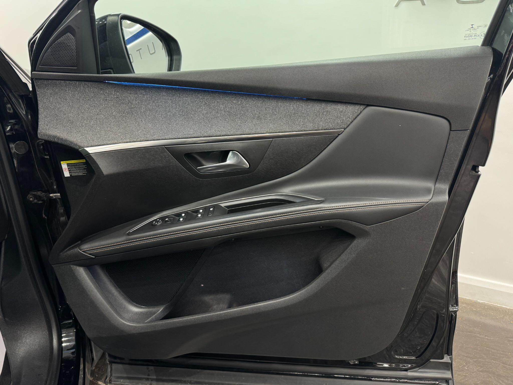Peugeot 5008 view 27