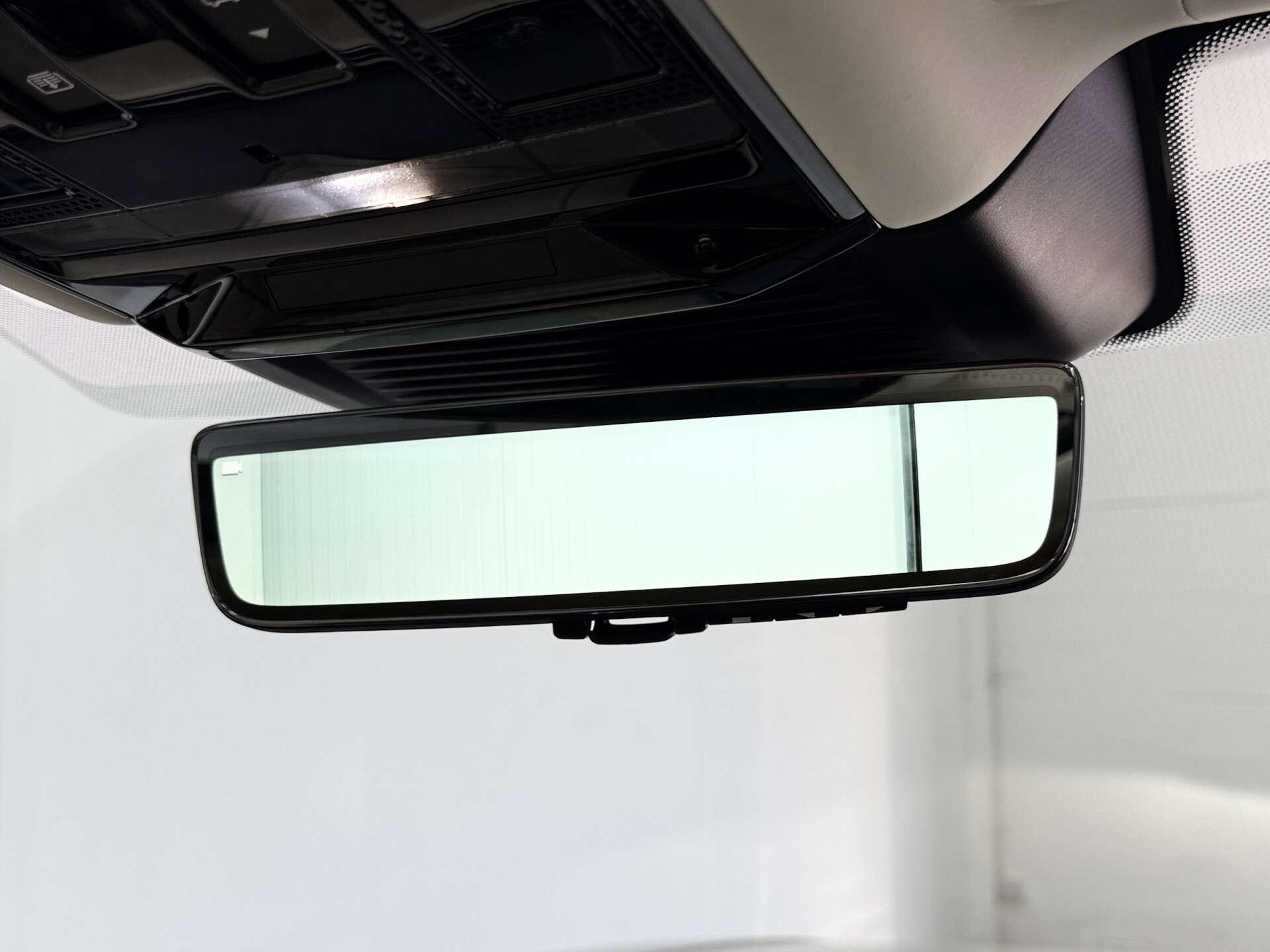 Land Rover Range Rover view 41