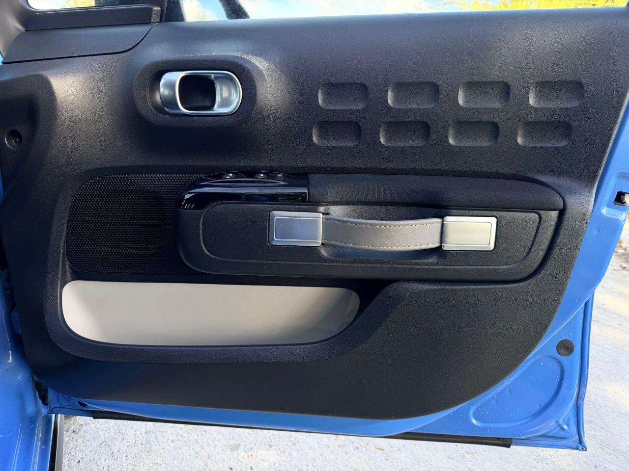Citroen C3 view 16