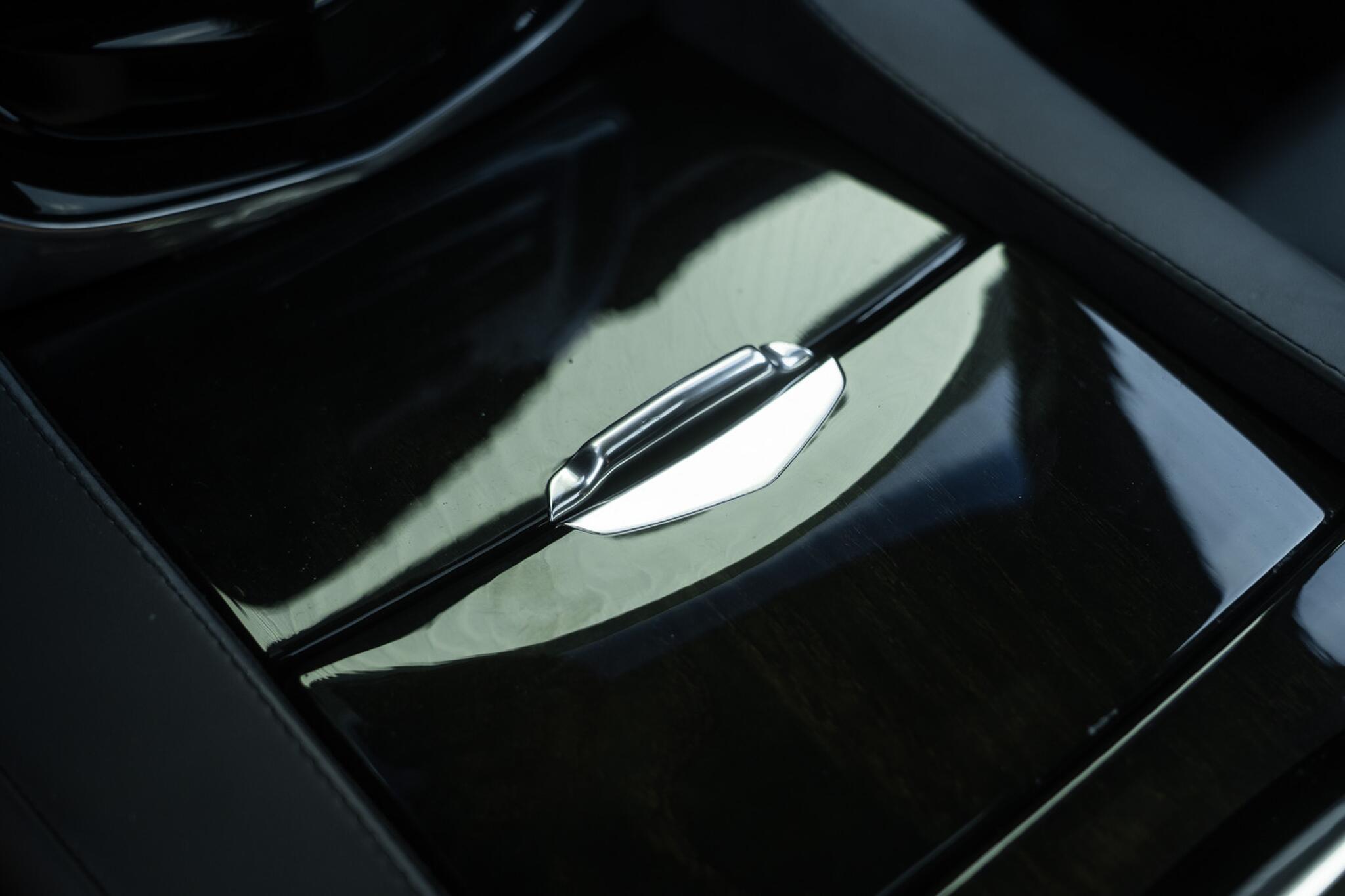 Cadillac Escalade view 55