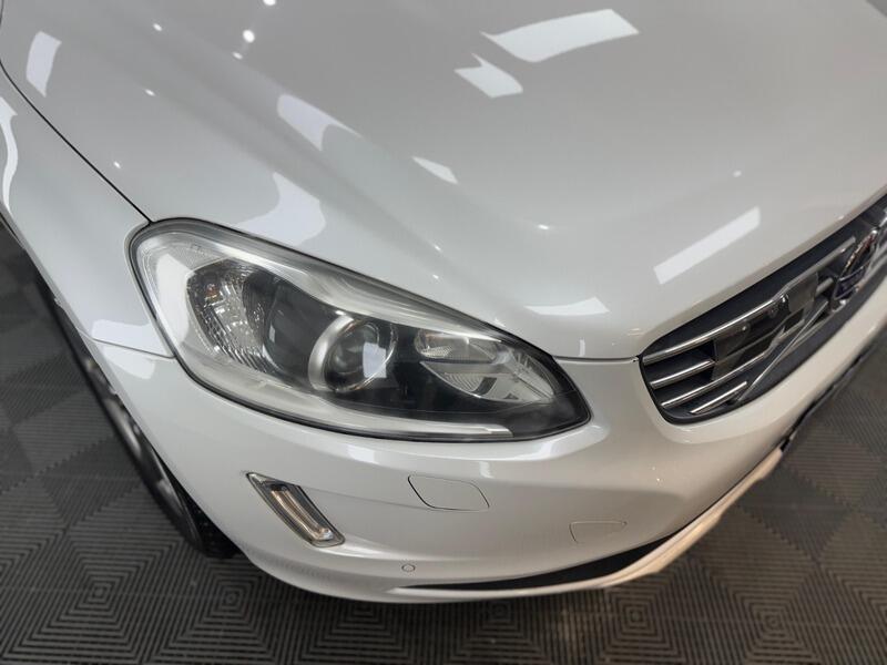 2014 Volvo XC60 3.0 T6 SE Lux Nav Estate 5dr Petrol Geartronic AWD Euro 5 (304 ps) • 40,000 miles image 8