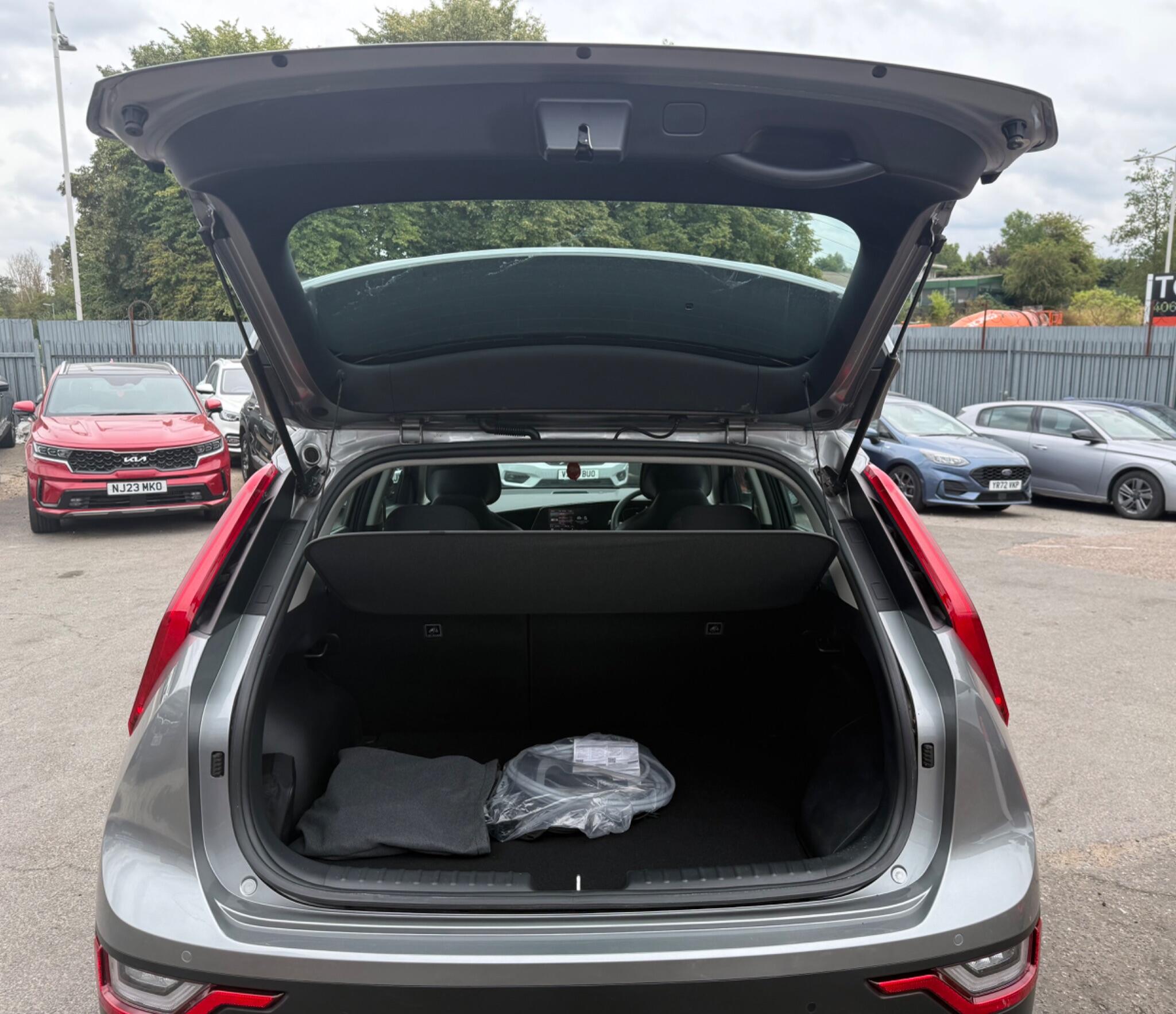 Kia Niro view 5