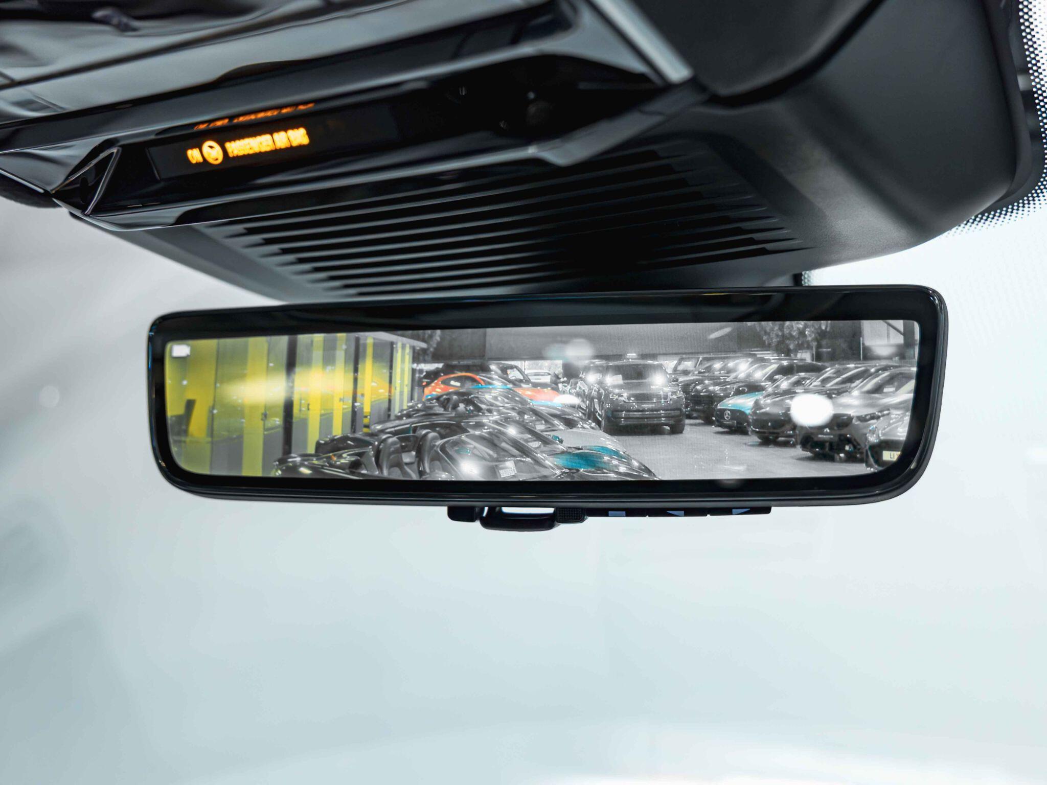 Land Rover Range Rover Sport view 16